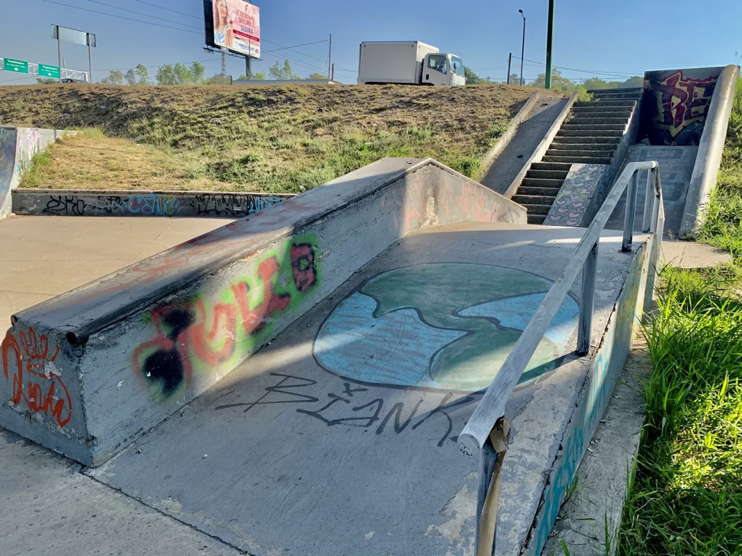 Foto 3 de 6 de Álamo Skatepark