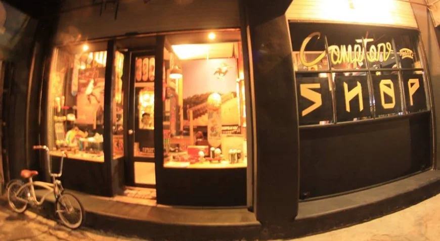Foto 2 de 3 de Compton skate shop