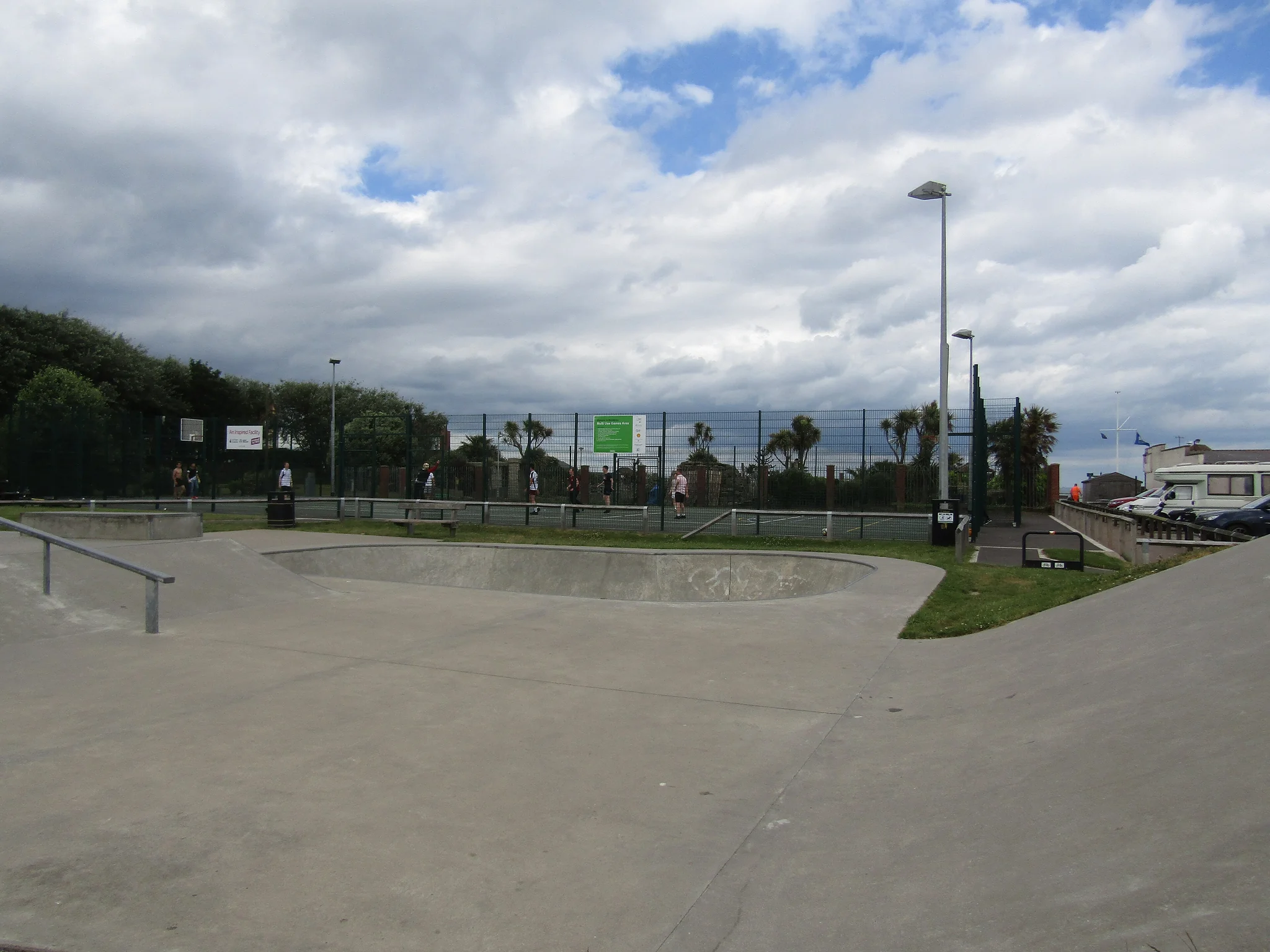 Foto 2 de 3 de Gold Park Skatepark