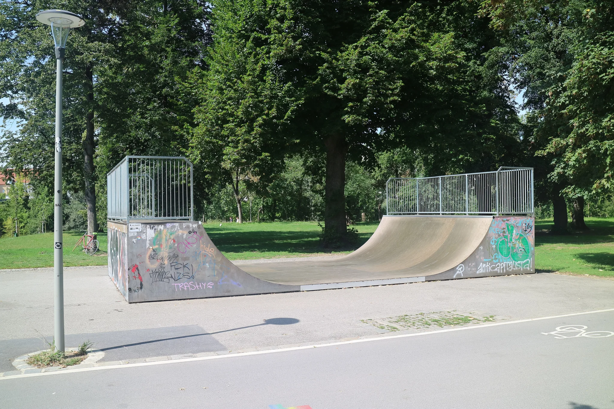 Foto de Skatepark Halfpipe Augarten Graz en Graz
