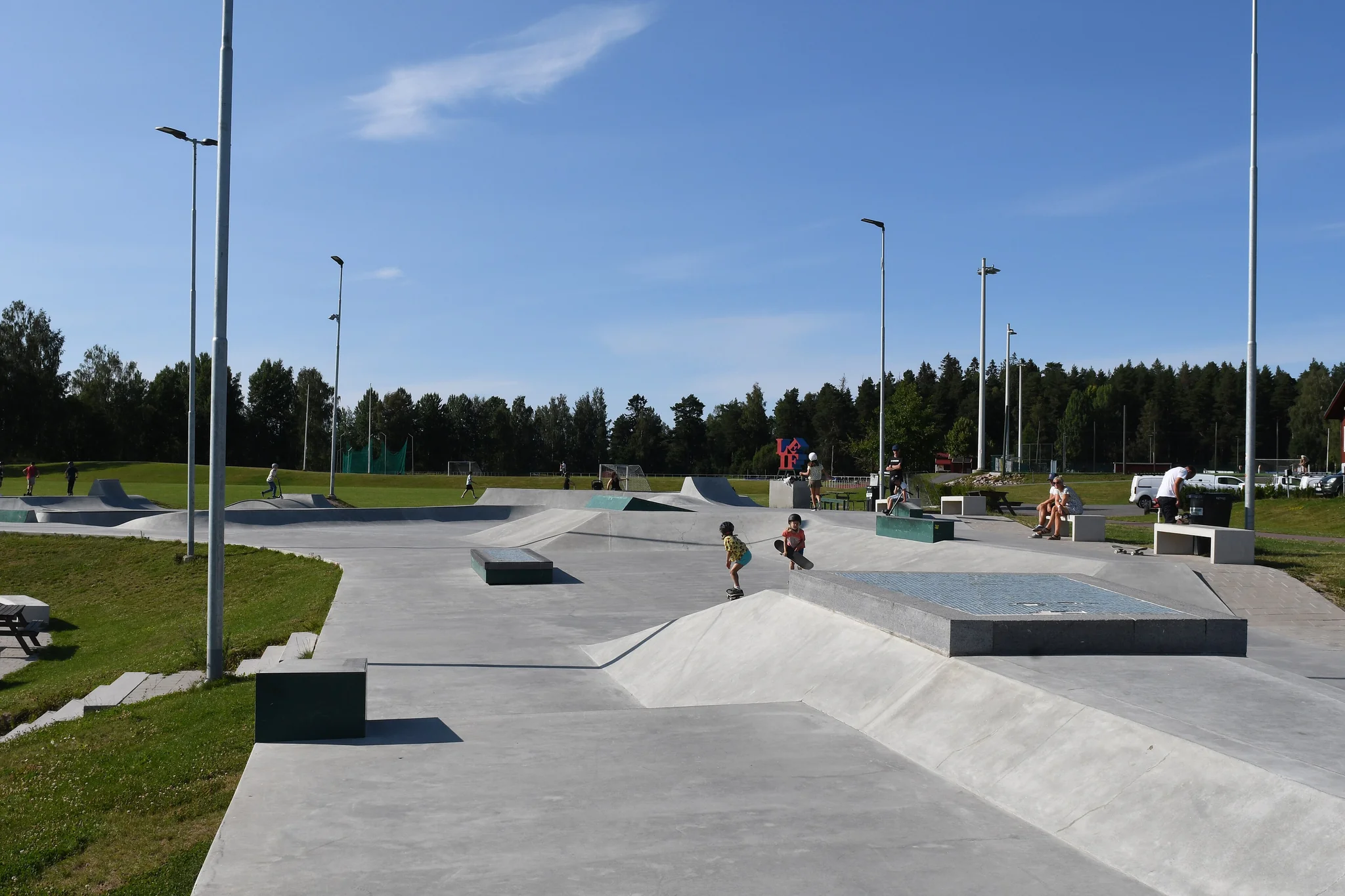 Foto 3 de 3 de Skatepark LEIF Park