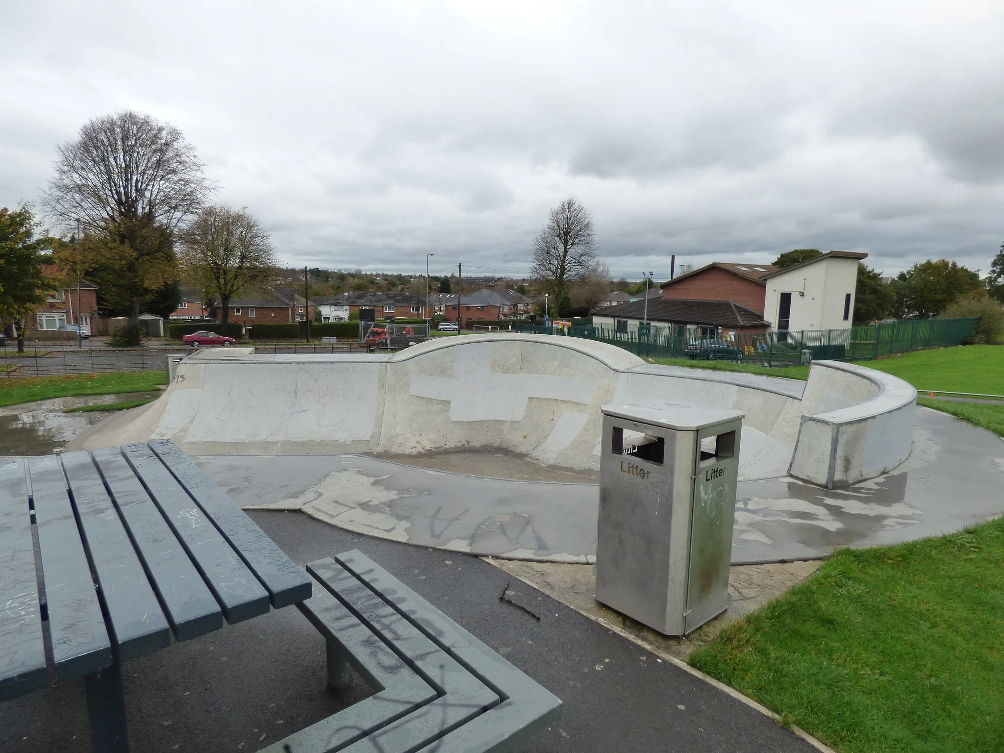 Foto 2 de 3 de Oaklands Recreation Ground Skate Park