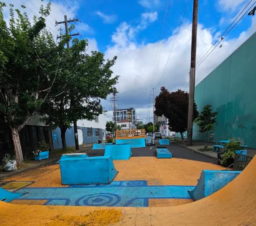 Foto de Skatepark Portland Dream Plaza en Portland