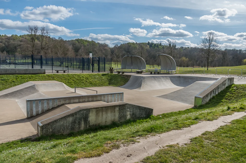 Foto 2 de 3 de Priory Park skate park