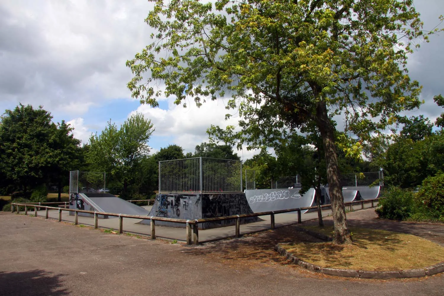 Foto 2 de 3 de Ross-on-Wye Skatepark