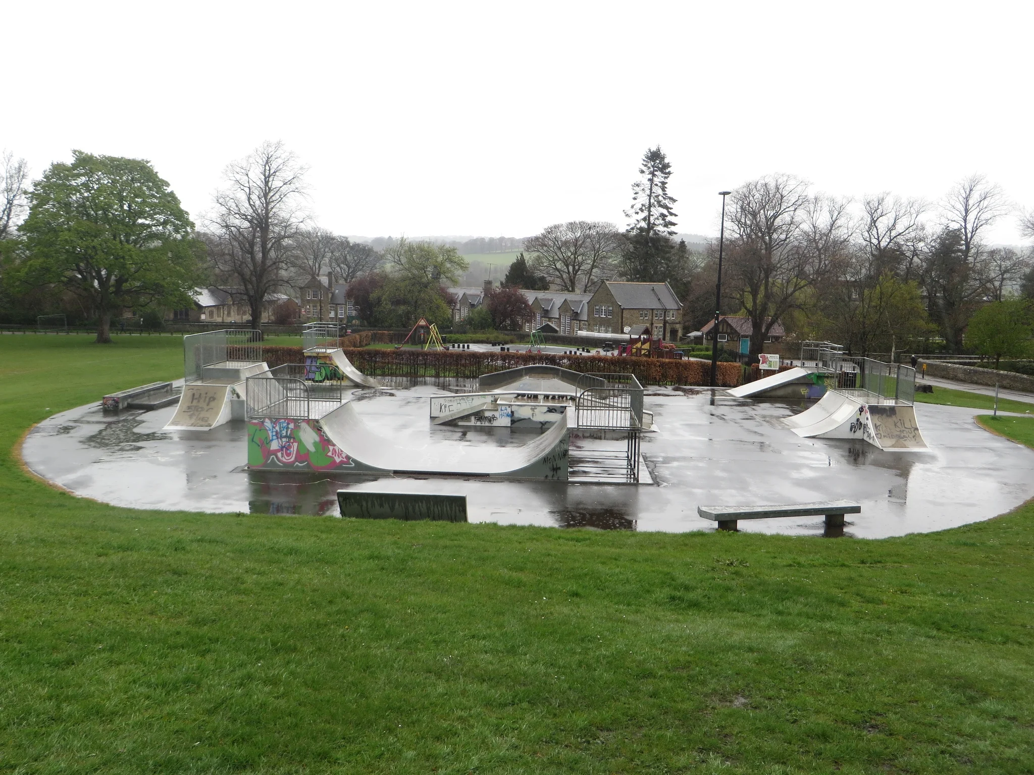 Foto 2 de 2 de Sele Skatepark