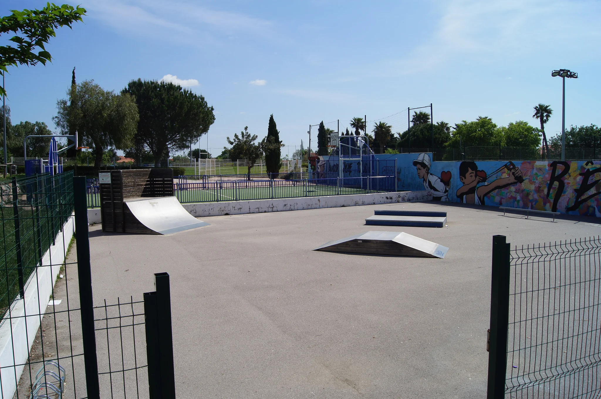 Foto de Skatepark Skate-park Yohan Blazy en Pollestres