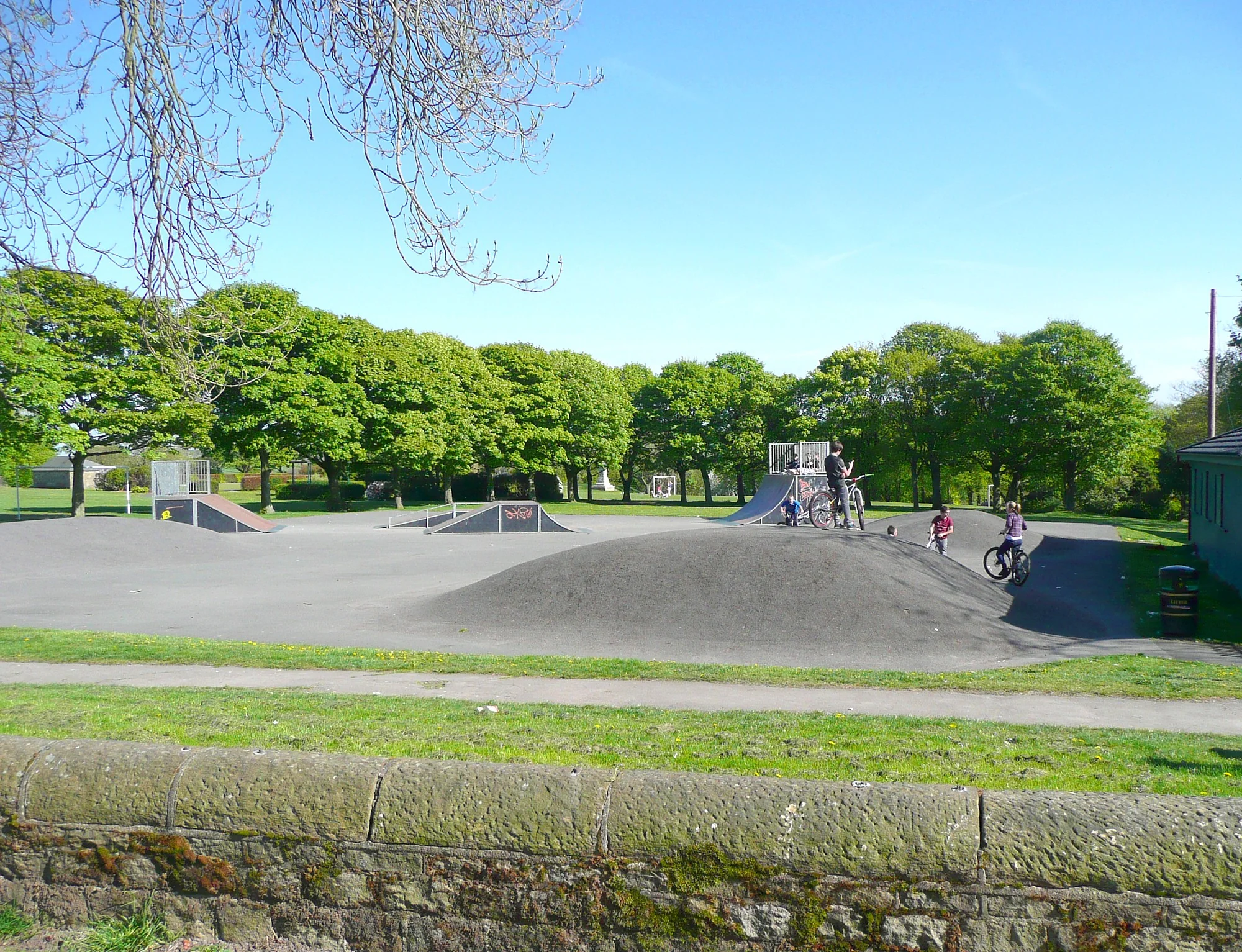 Foto de Skatepark Skateboard area Foster Park en Denholme