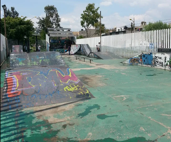 Foto 2 de 3 de Skatepark Av. Neza