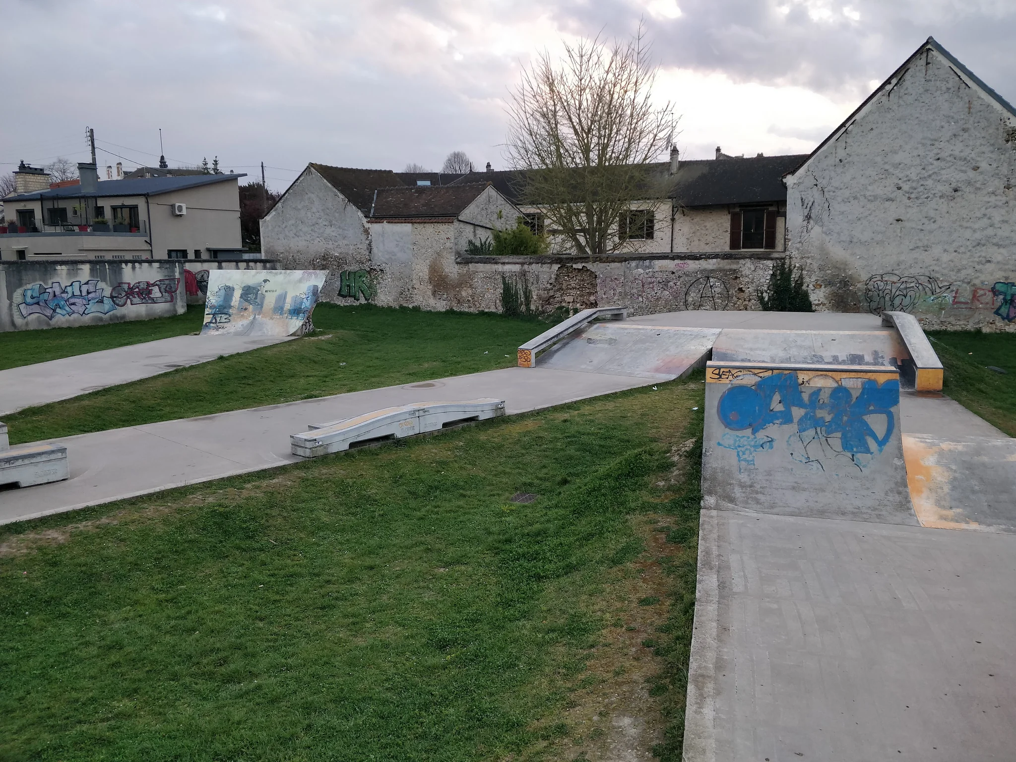 Foto 2 de 3 de Skatepark de Wissous