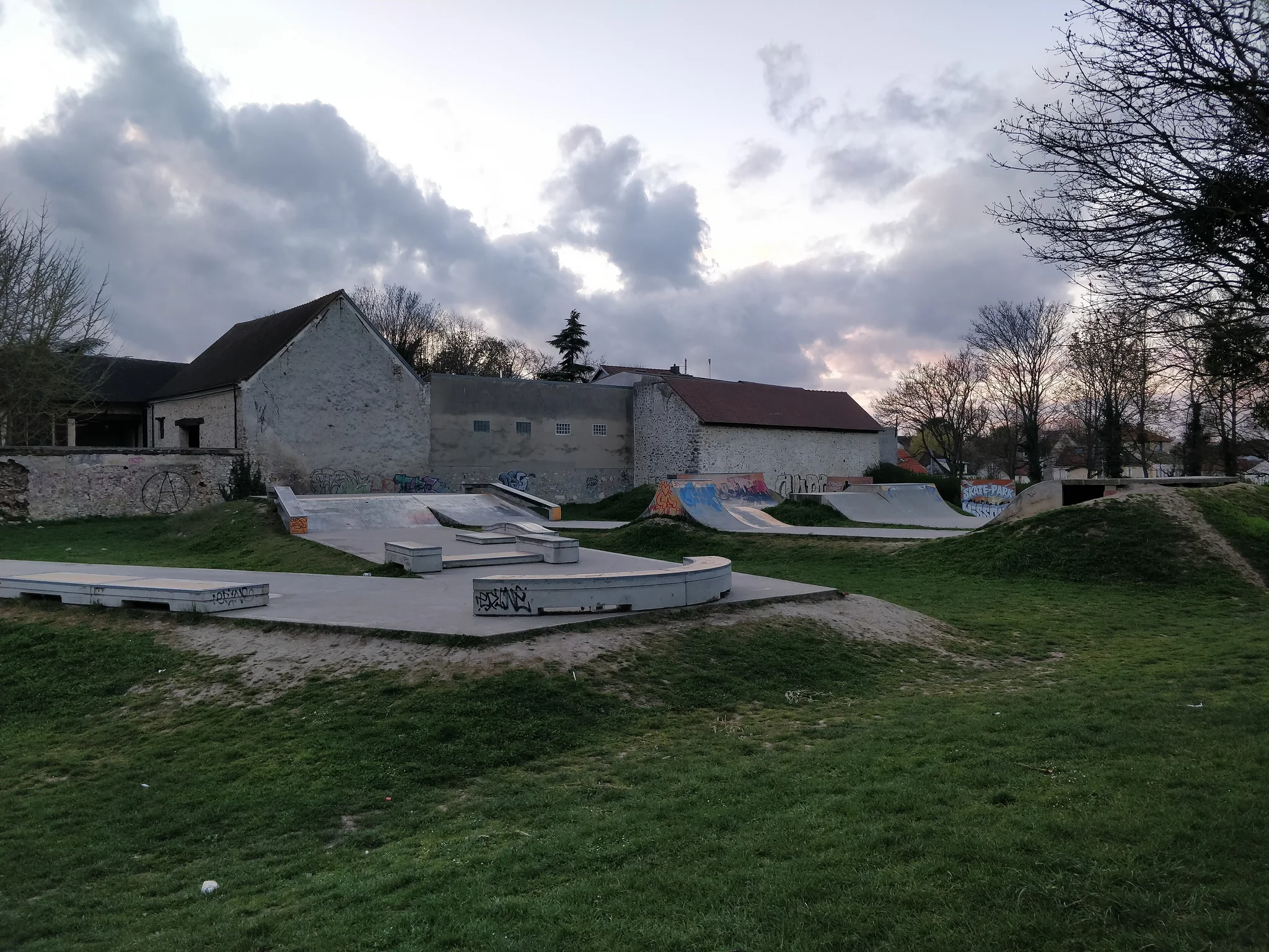 Foto 3 de 3 de Skatepark de Wissous