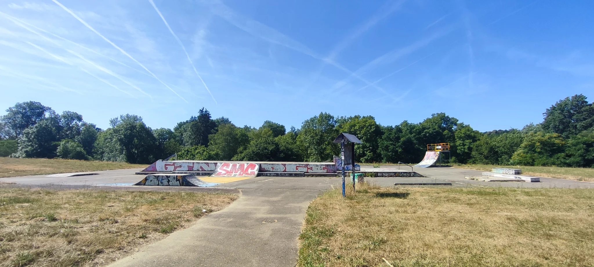 Foto 2 de 2 de Skatepark municipal de Limoges au Bas Fargeas