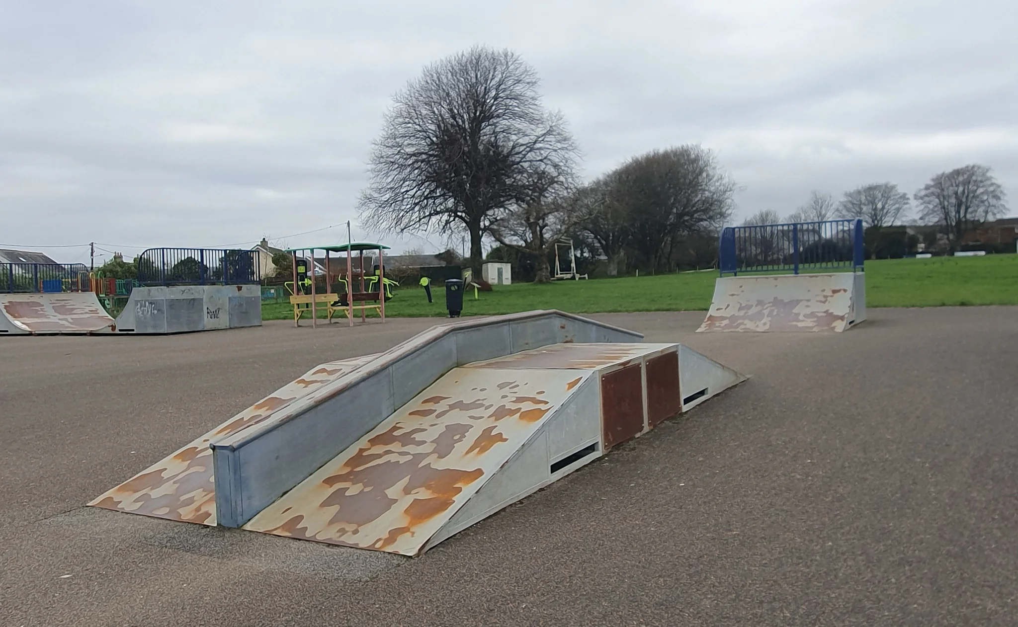 Foto 2 de 2 de Skatepark St Stephen-in-Brannel