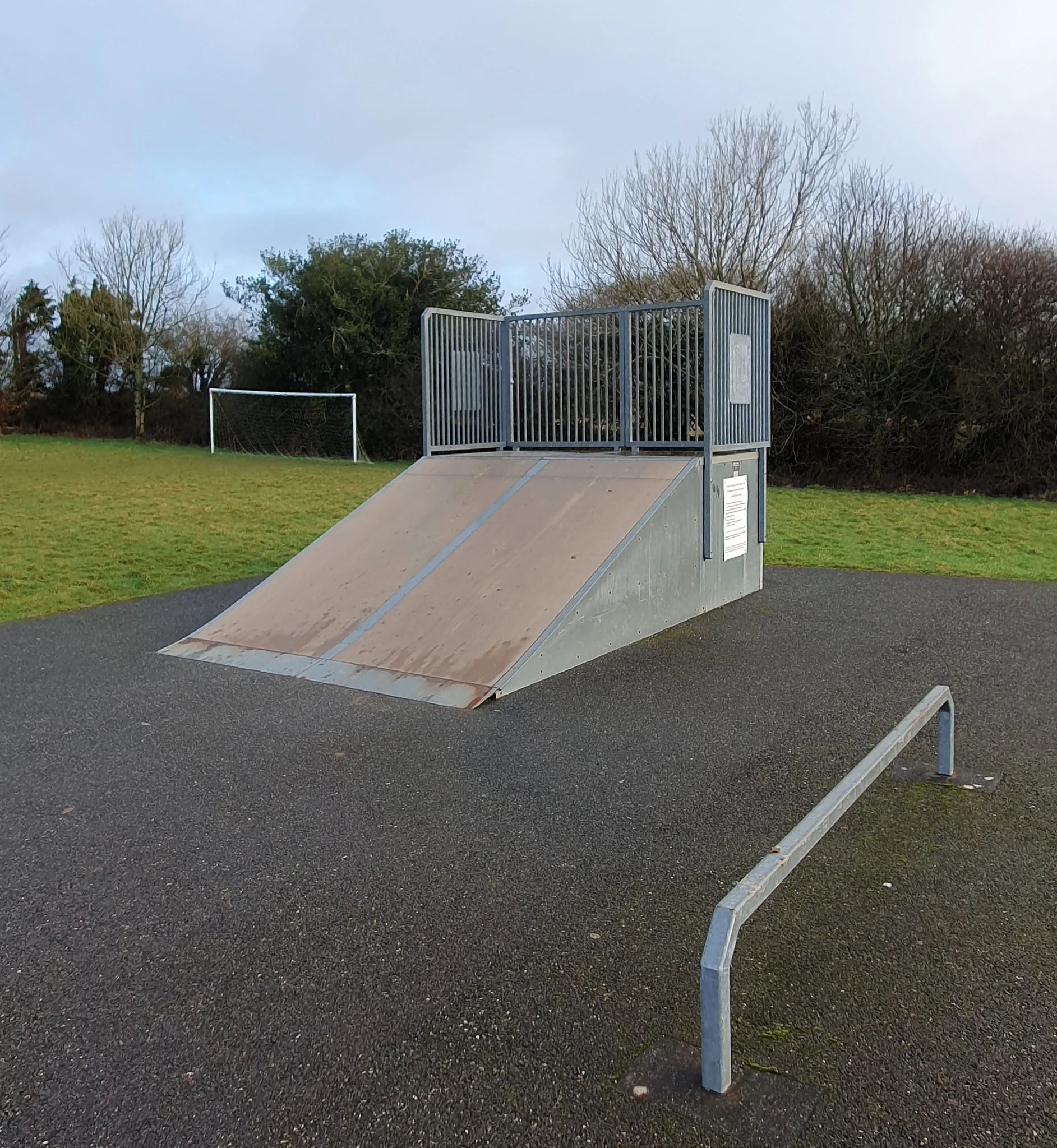 Foto 2 de 3 de Skatepark Summercourt