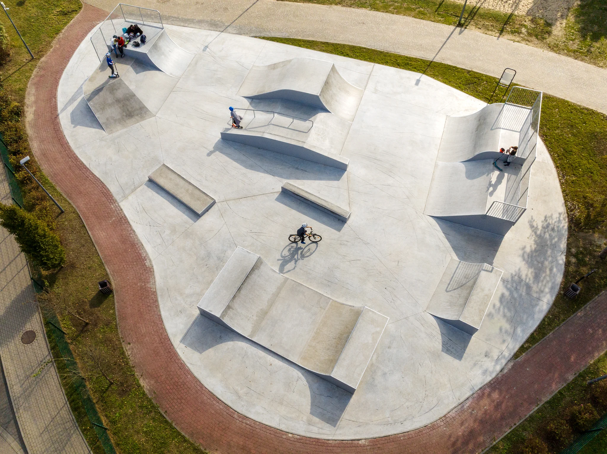 Foto de Skatepark w Michałowicach en Michałowice