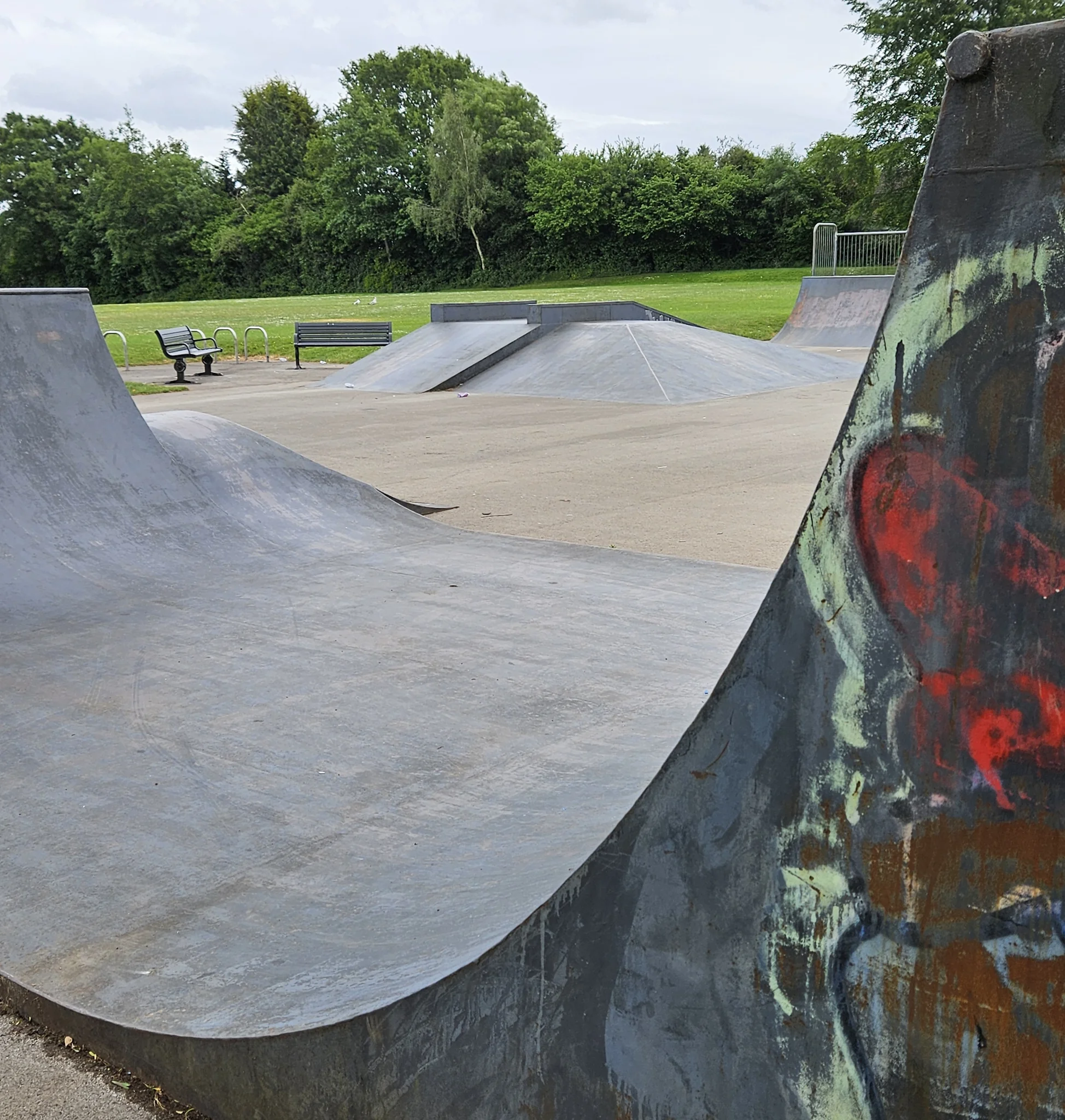 Foto 2 de 2 de St Chad's Skatepark