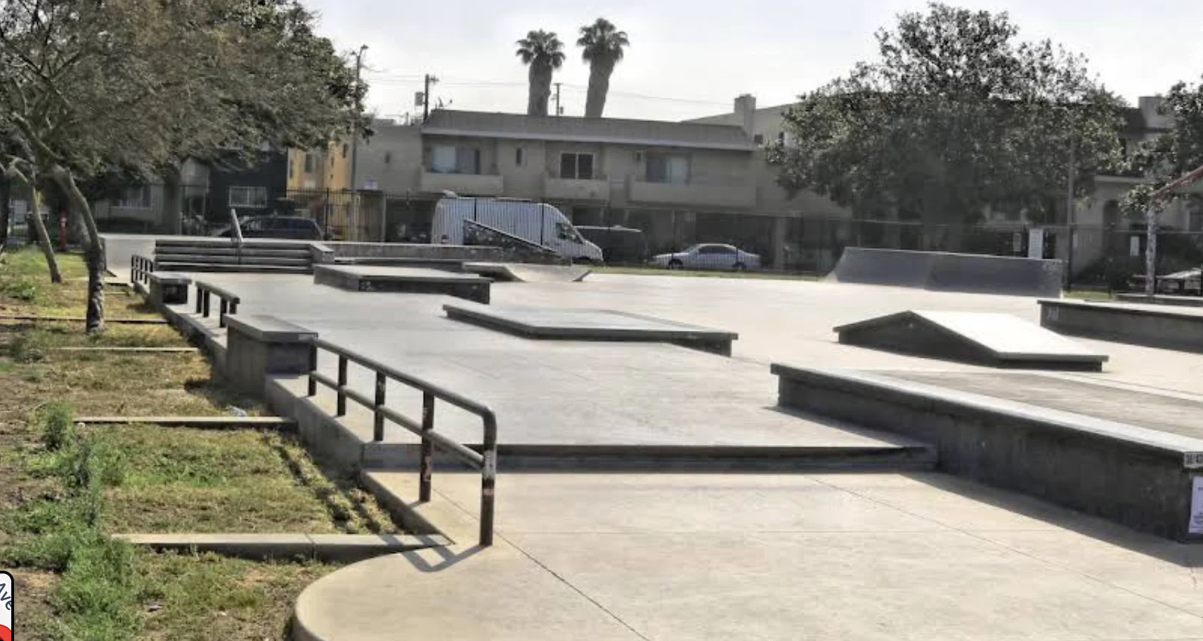 Foto 2 de 3 de Stoner Skate Plaza