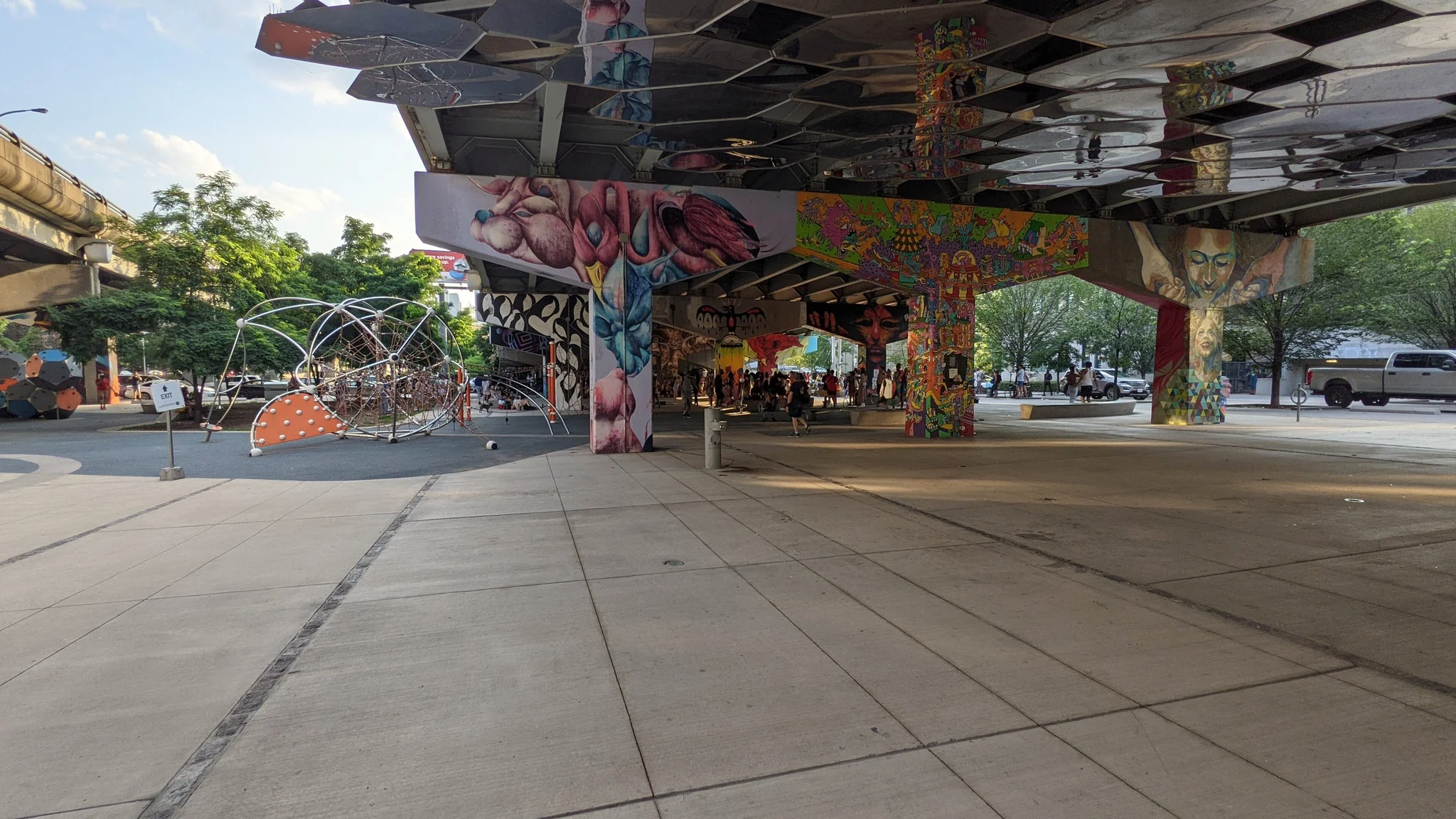 Foto 2 de 2 de Skatepark Underpass Park