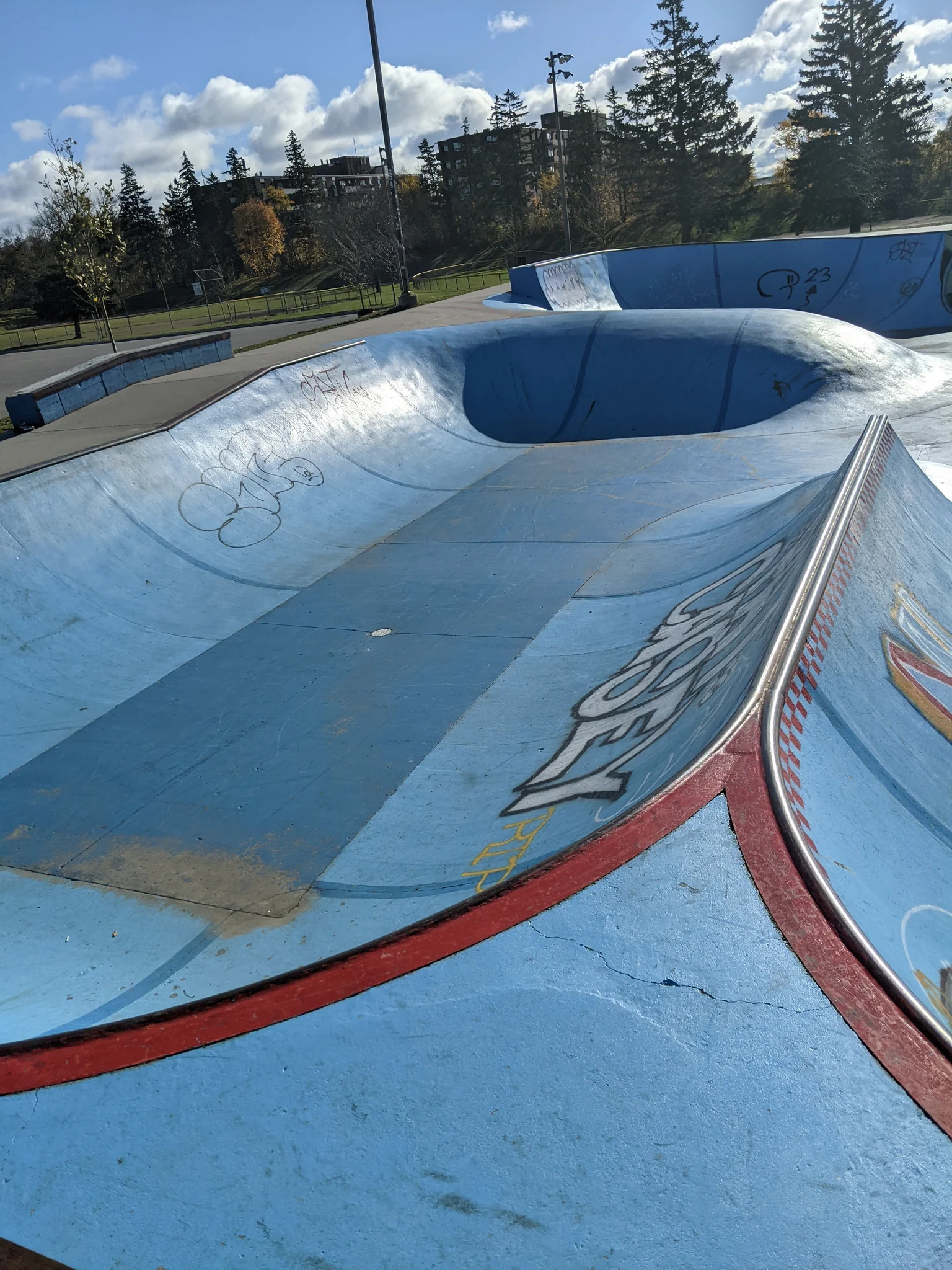Foto 3 de 3 de Waterdown Skatepark