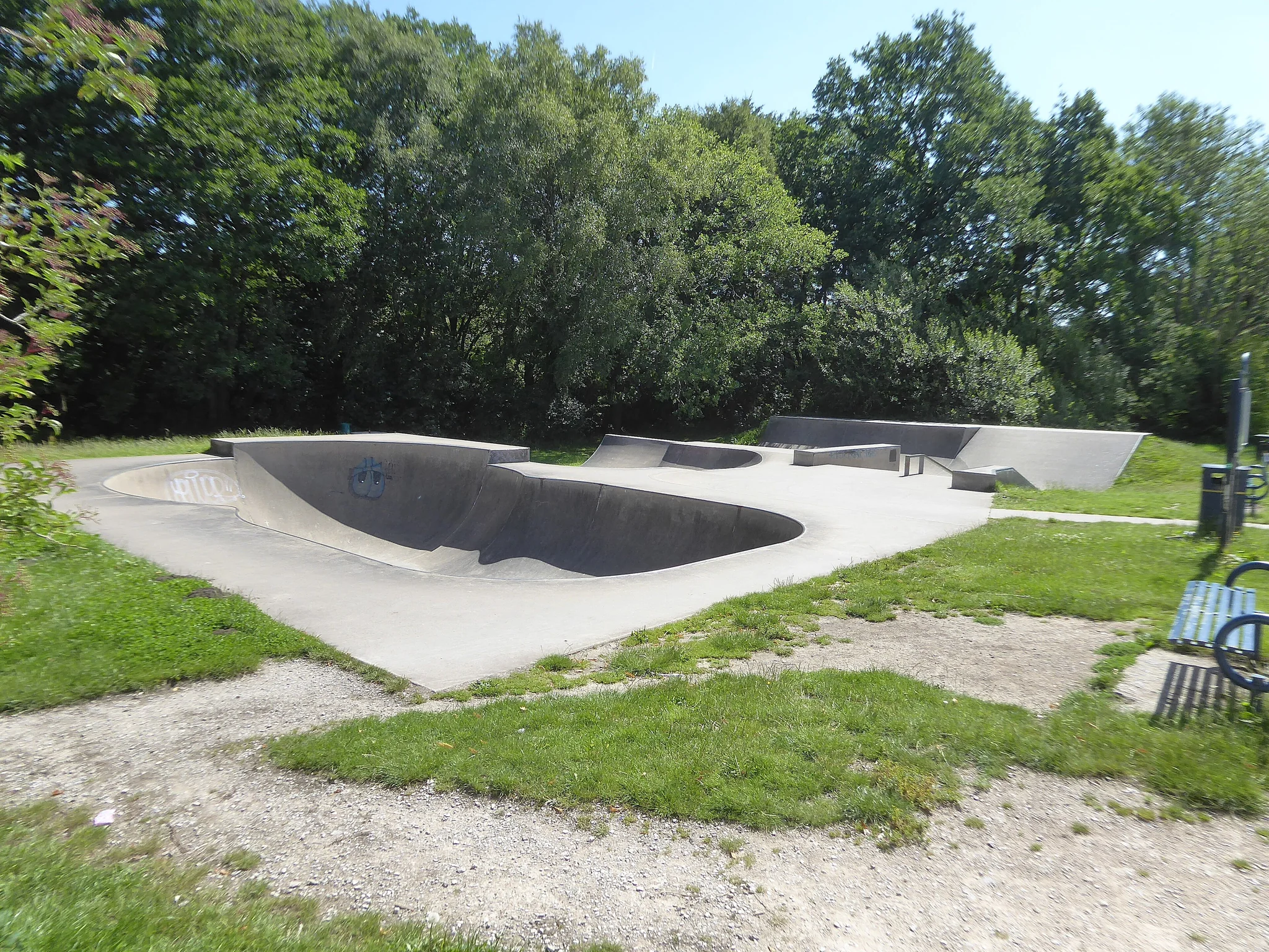 Foto de Skatepark Whaley Bridge Skateboard and Cycle Park en Whaley Bridge