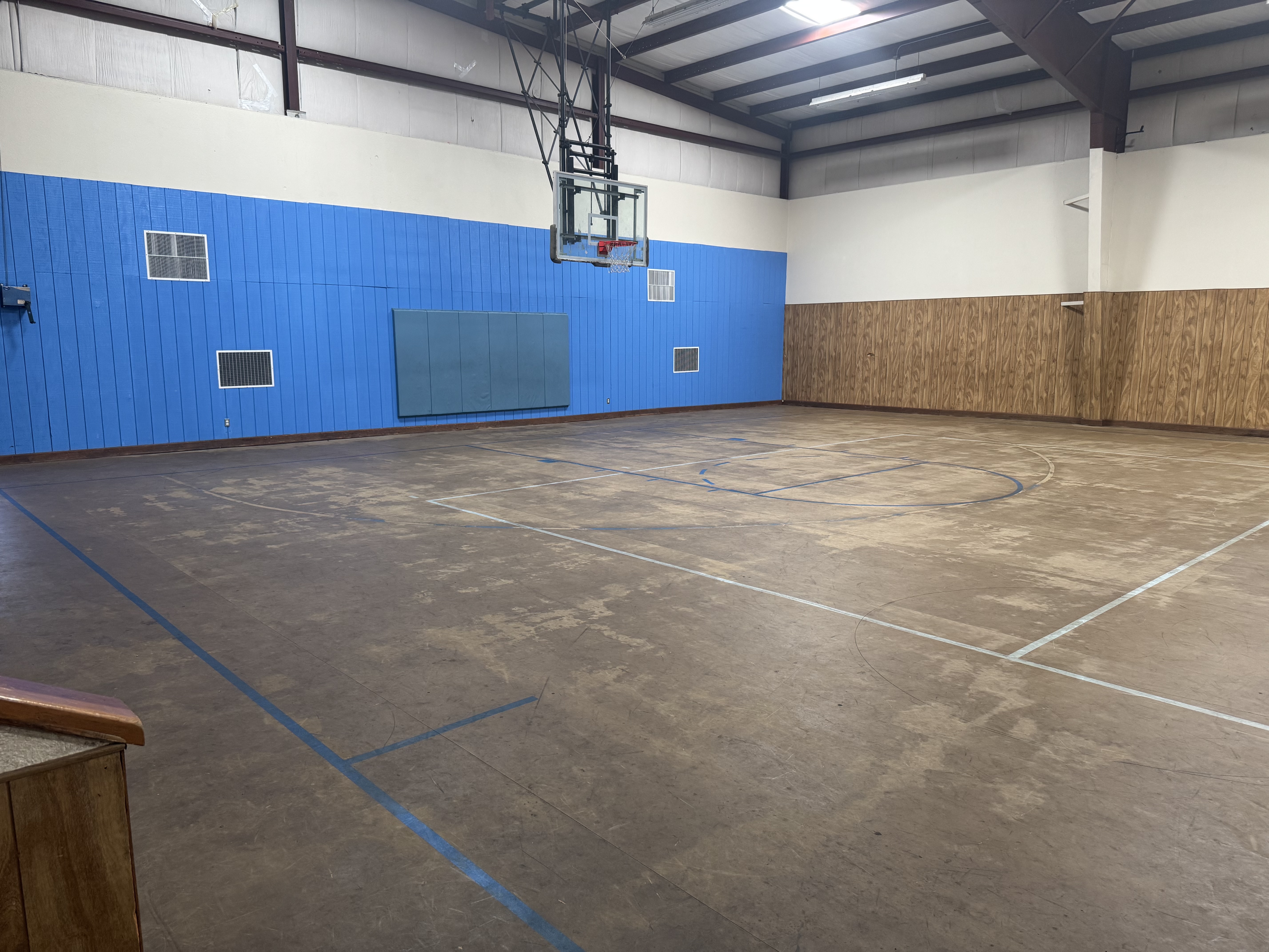 Britton Baptist Church court