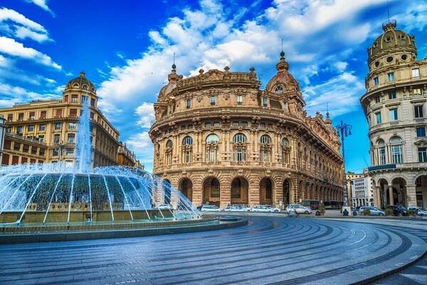 Genova Piazza De Ferrari colori_res.webp