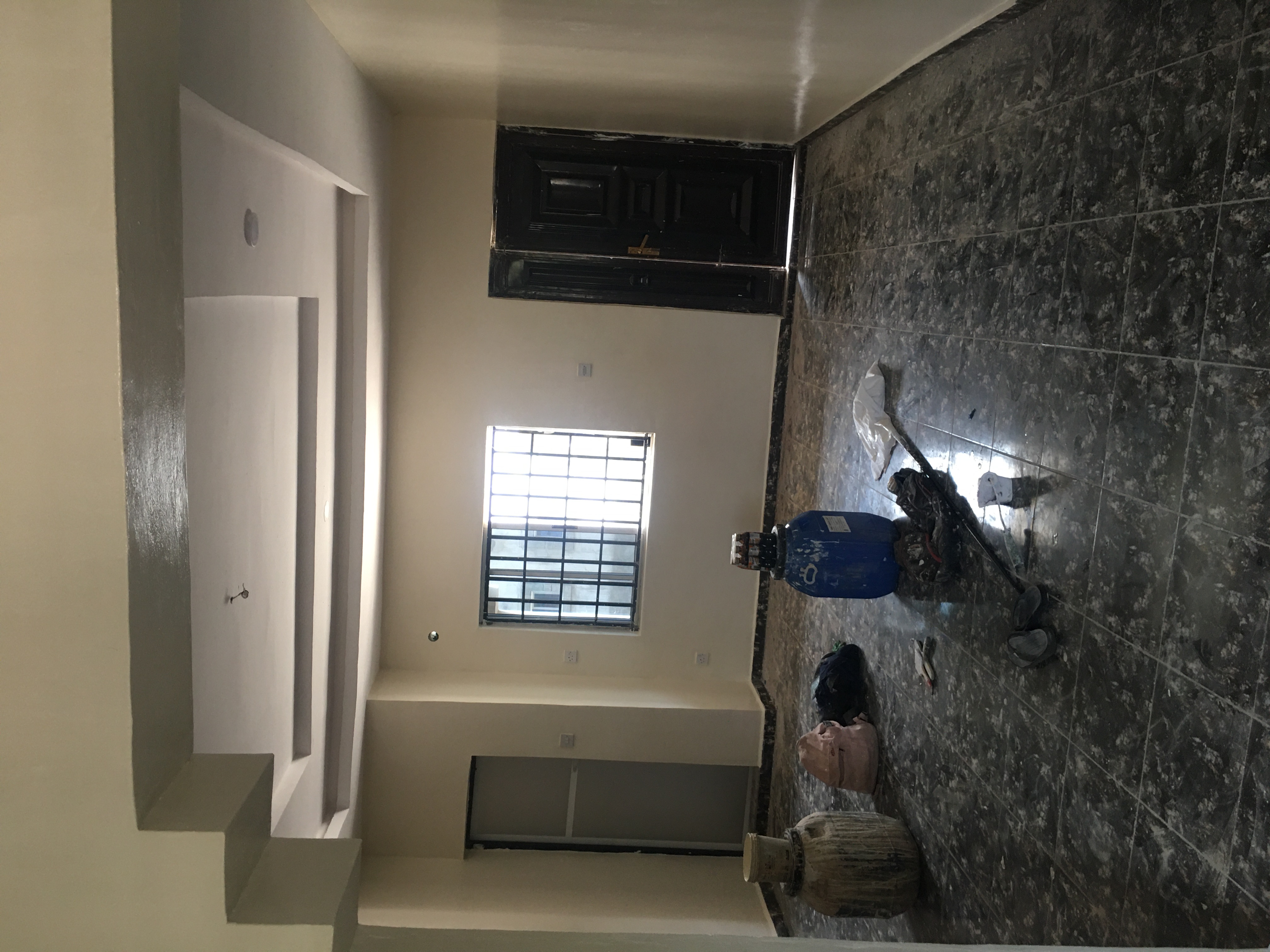 MR KD PAINT &SCREEDING FINISHES project 2