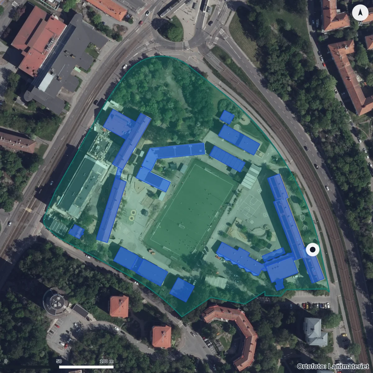 Flygbild över Guldhedsskolan, ortofoto från Lantmäteriet