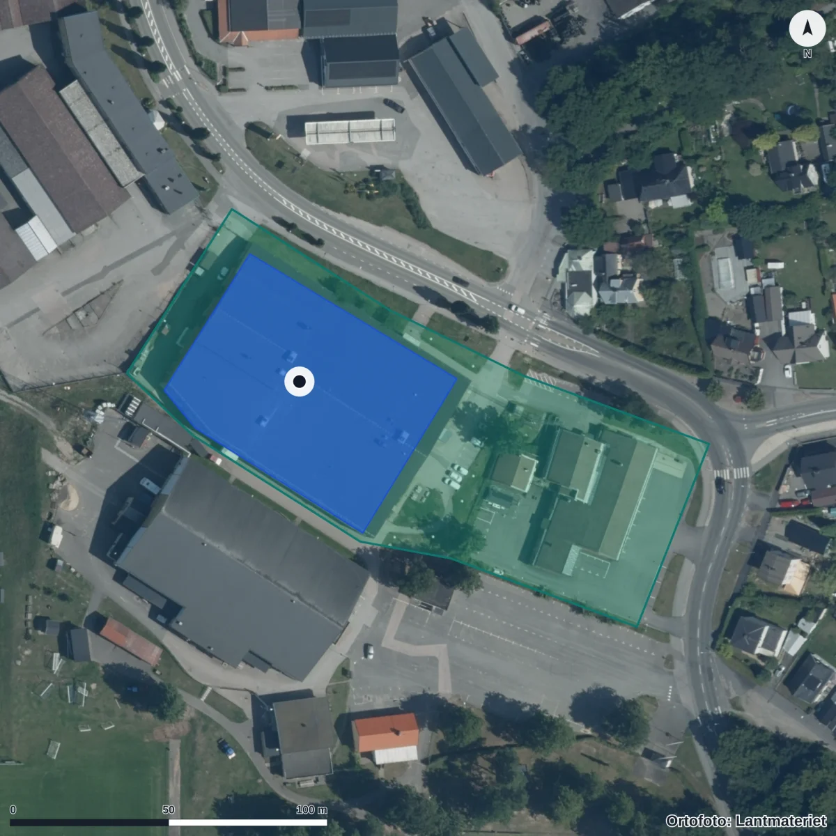 Flygbild över Komvux, ortofoto från Lantmäteriet