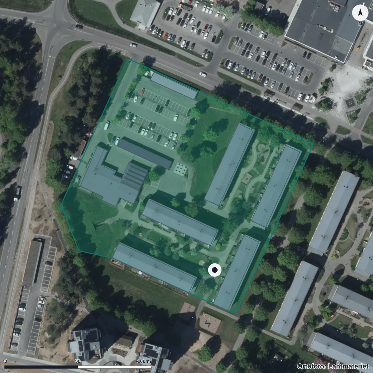 Flygbild över Skövde kommuns resursskola, ortofoto från Lantmäteriet