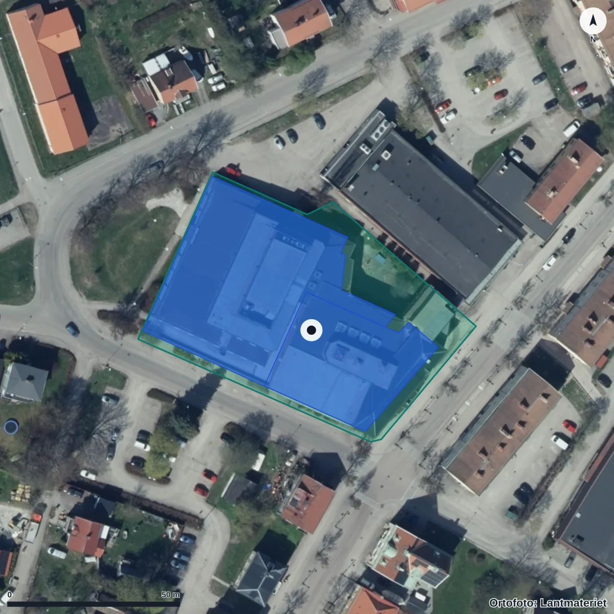 Flygbild över Smedenskolan, ortofoto från Lantmäteriet