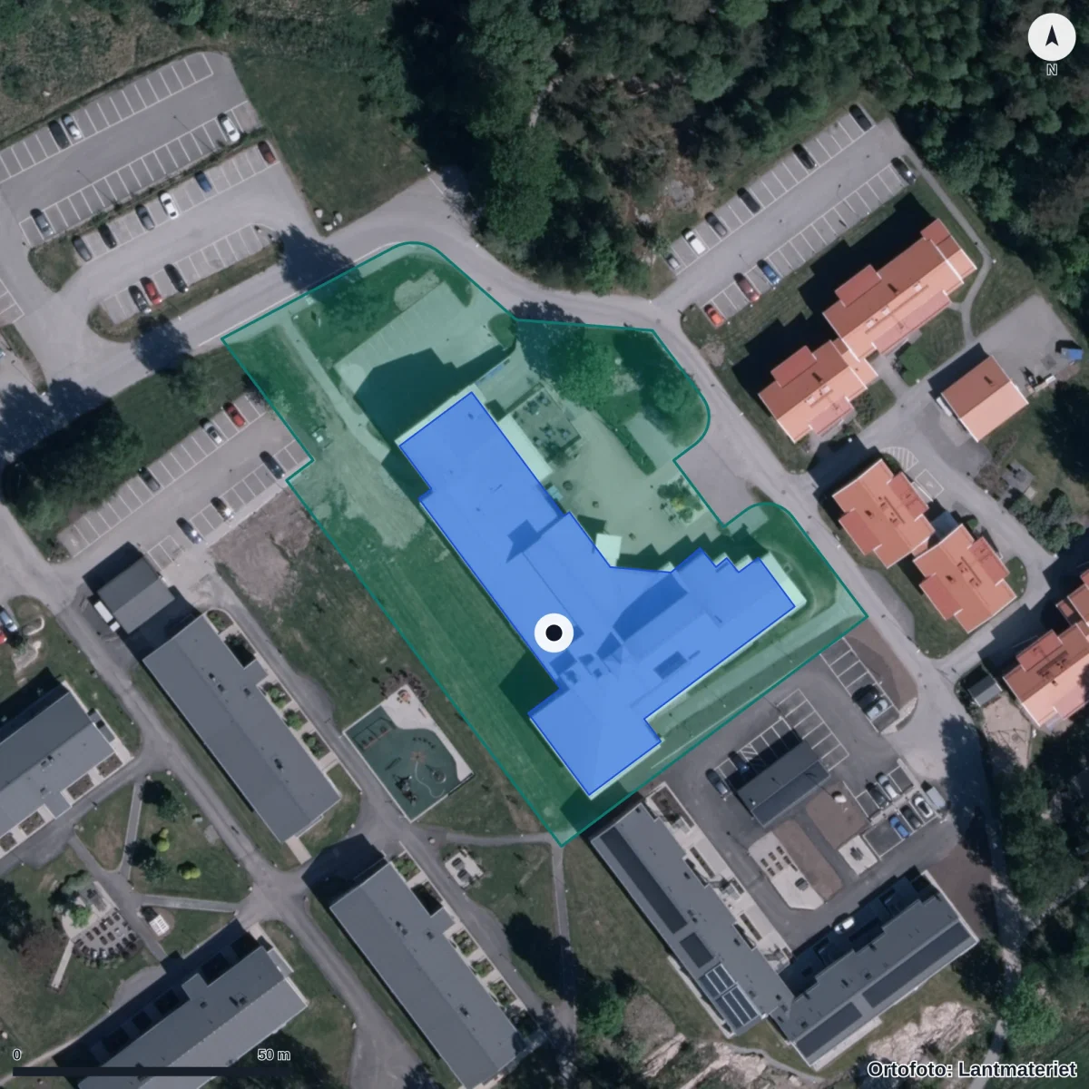 Flygbild över Lärcentrum, ortofoto från Lantmäteriet