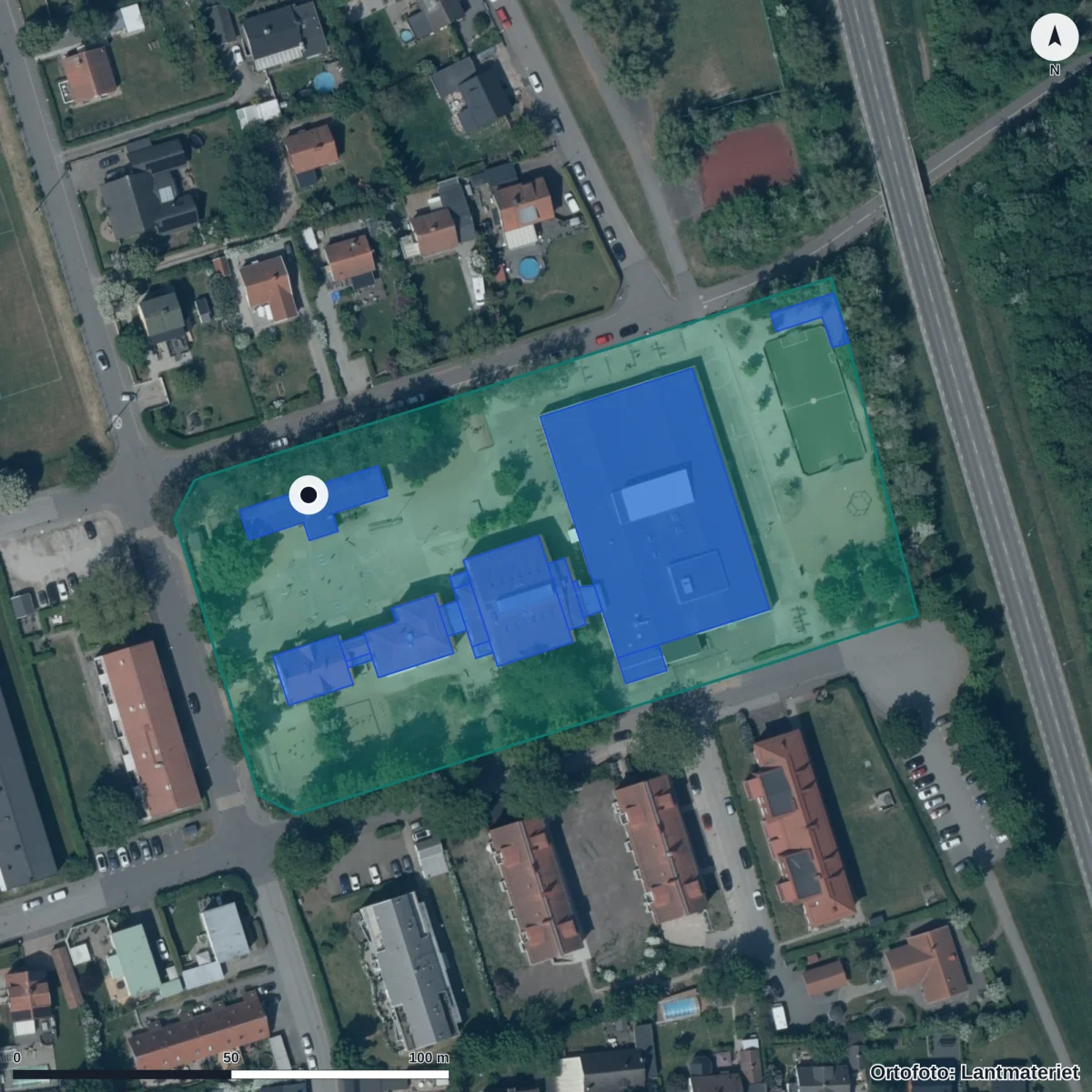 Flygbild över Noblaskolan Vellinge, ortofoto från Lantmäteriet