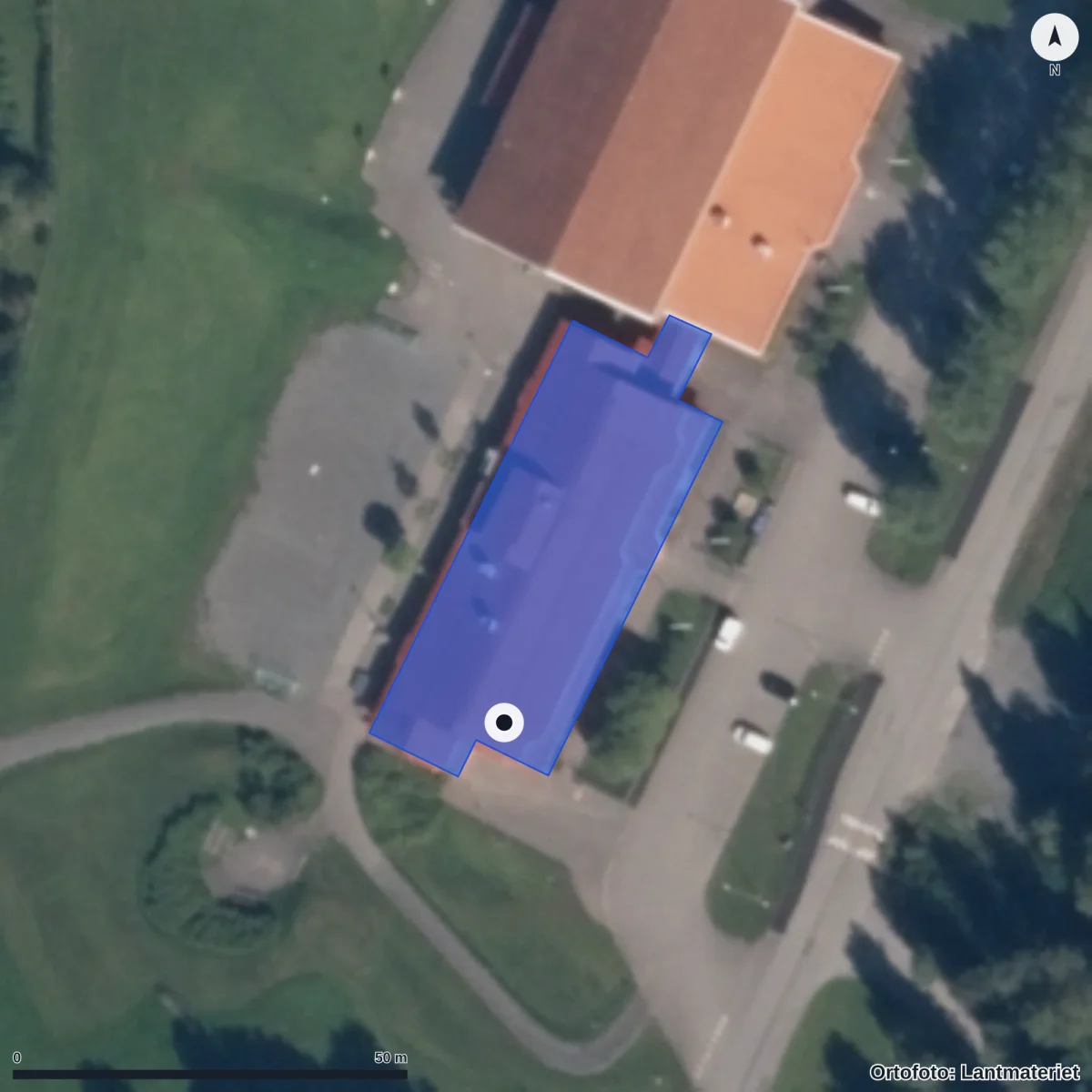 Aerial view of Kvarnbackskolan Hissmoskolan, orthophoto from Lantmäteriet