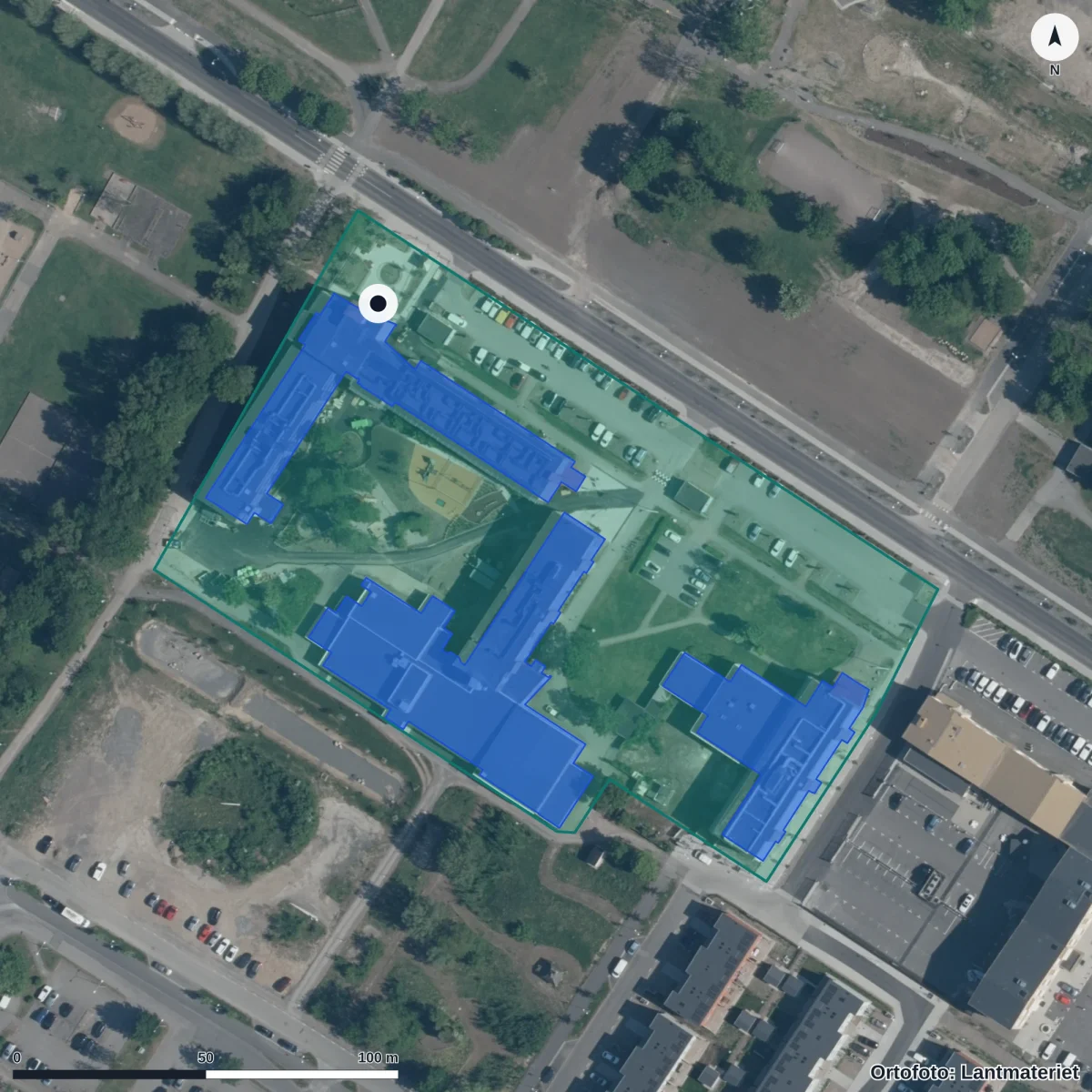 Flygbild över Landskronas anpassade gymnasieskola, ortofoto från Lantmäteriet