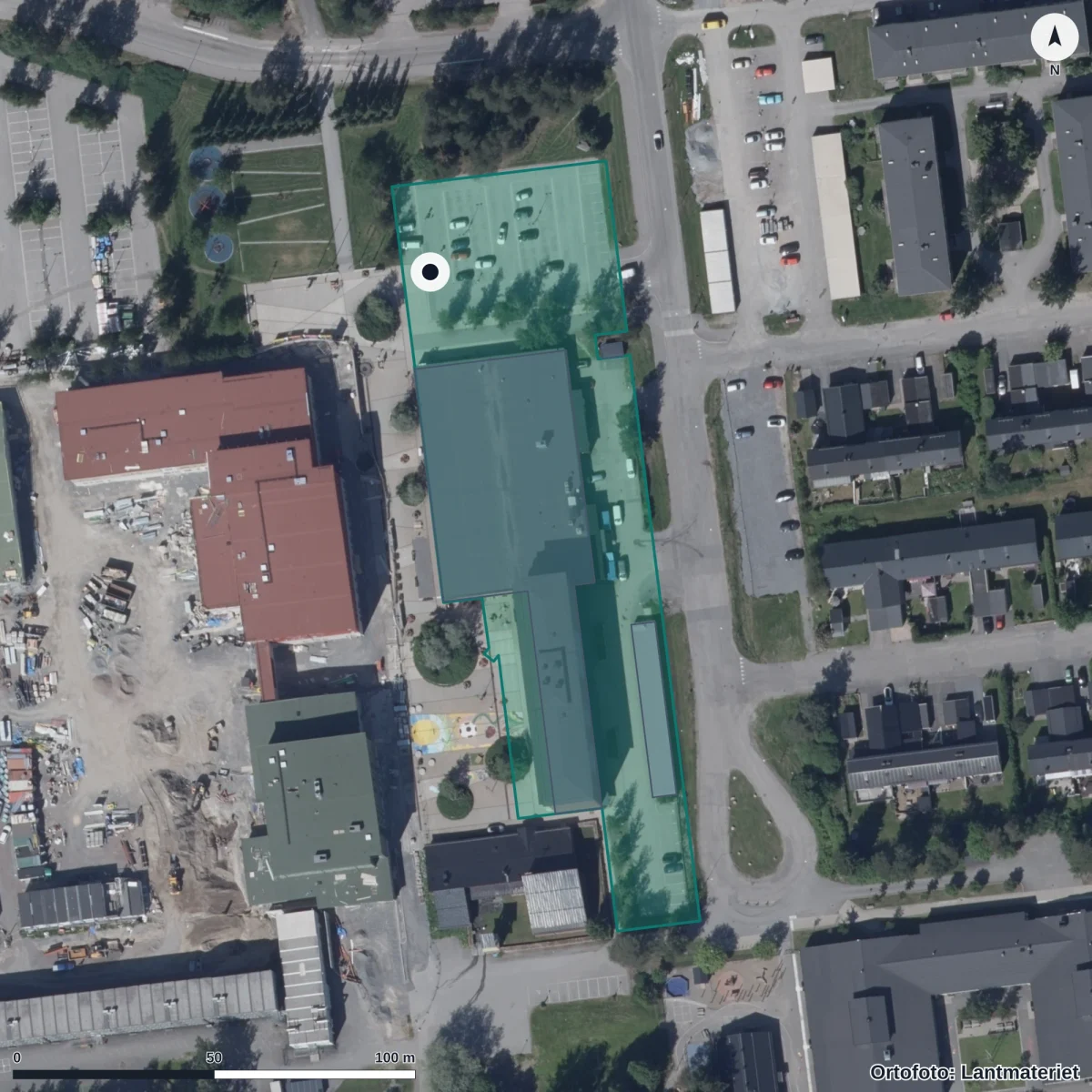 Flygbild över Hertsöskolan, ortofoto från Lantmäteriet
