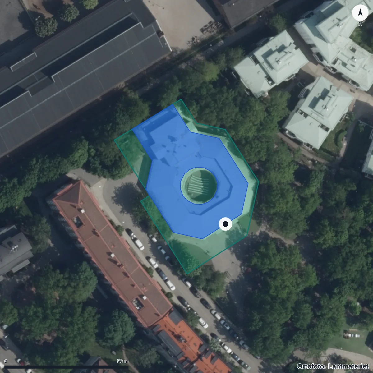 Flygbild över Olaus Petriskolan, ortofoto från Lantmäteriet