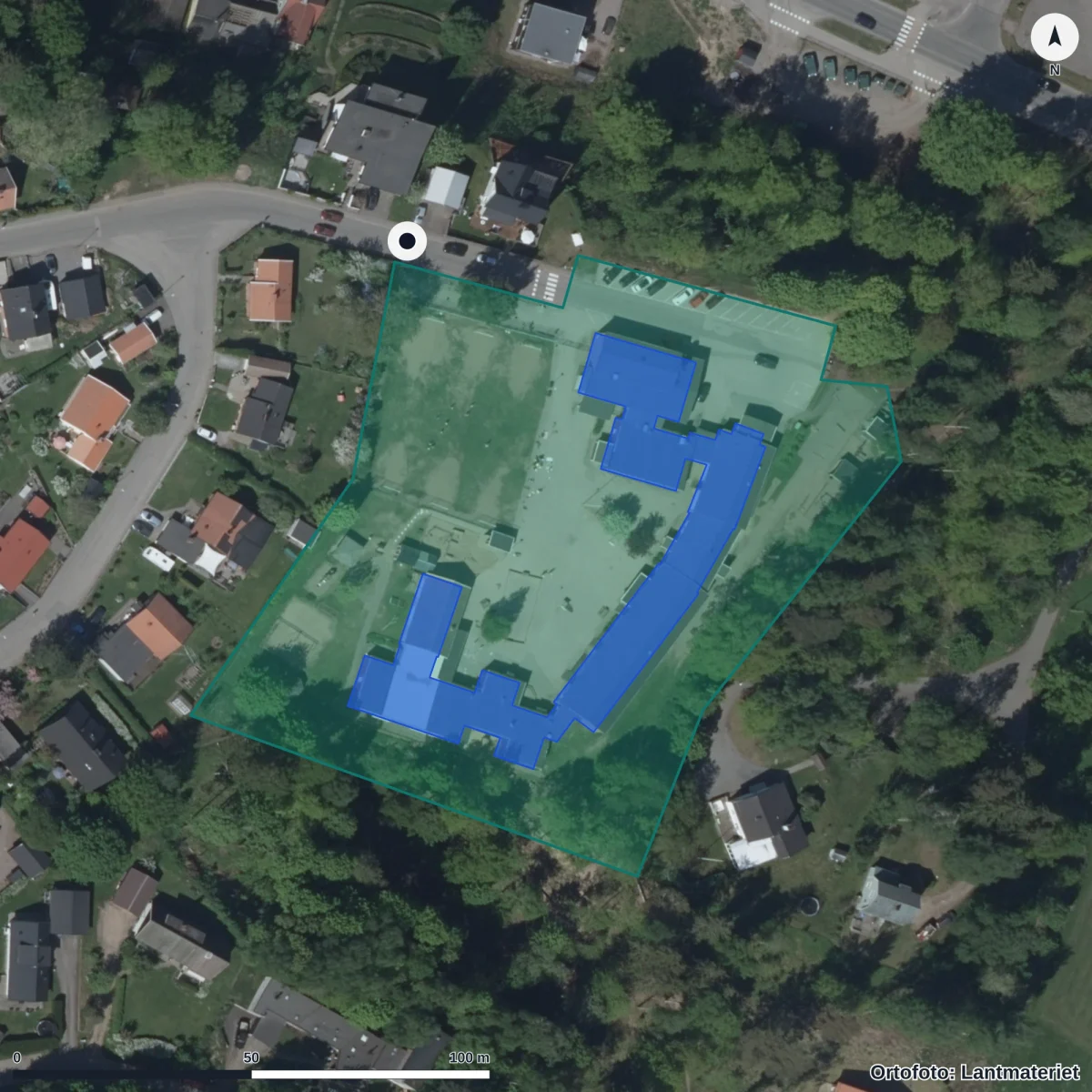 Aerial view of Svärtagårdsskolan, orthophoto from Lantmäteriet