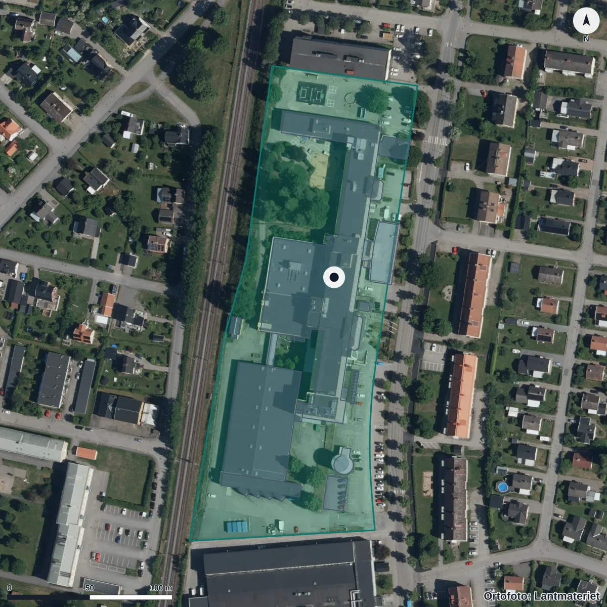 Flygbild över Kunskapsskolan Katrineholm, ortofoto från Lantmäteriet