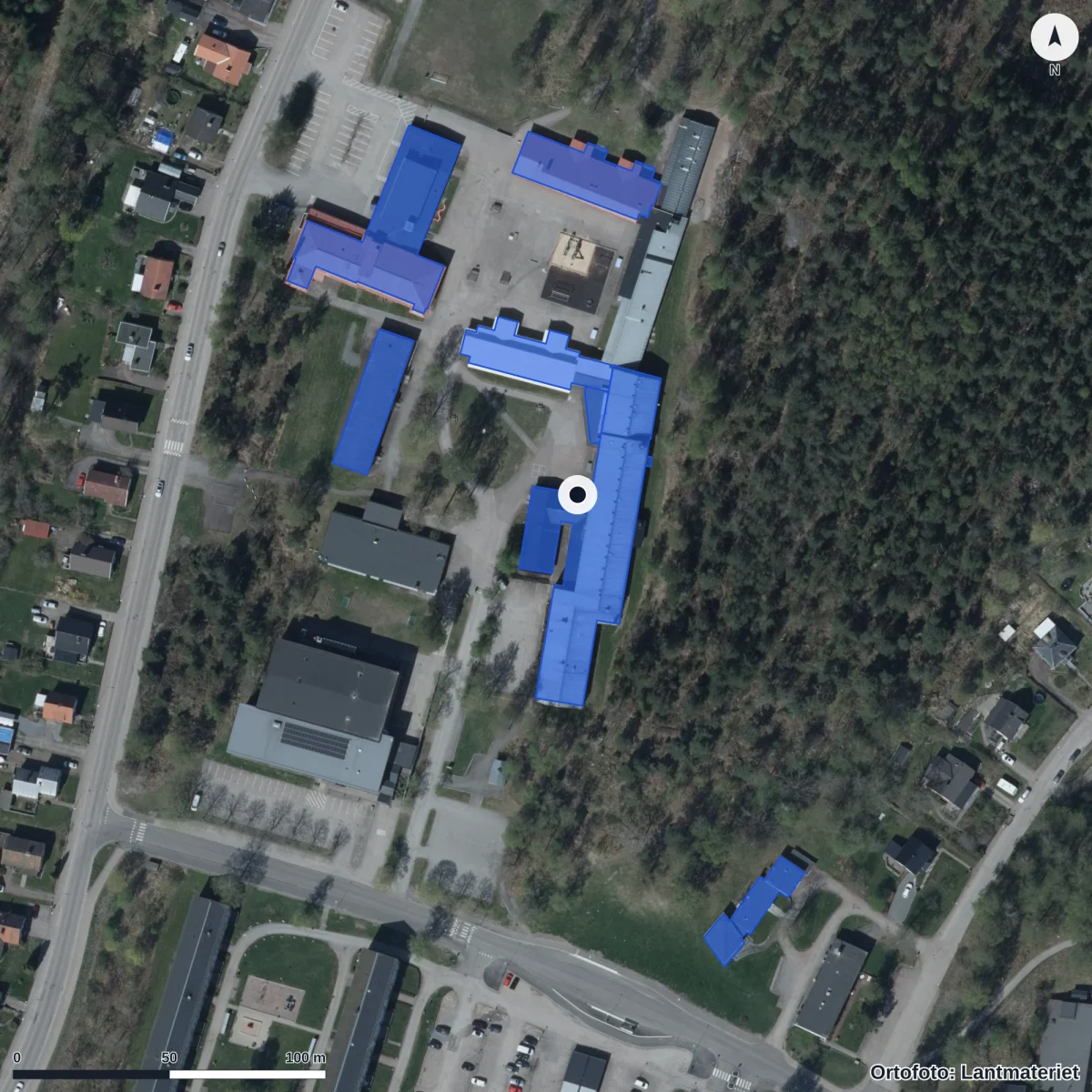 Flygbild över Jättestenskolan, ortofoto från Lantmäteriet