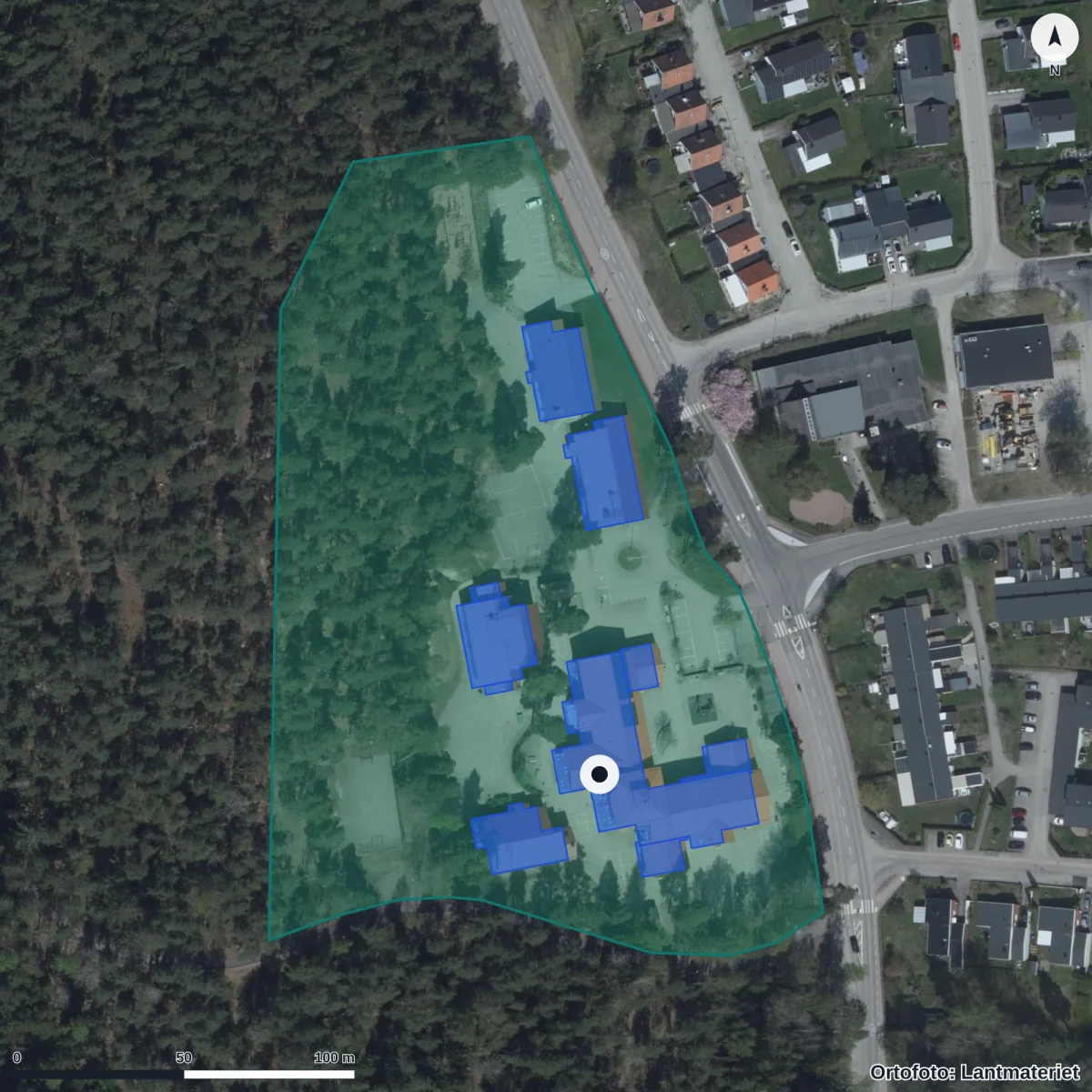 Flygbild över Kroppkärrskolan, ortofoto från Lantmäteriet