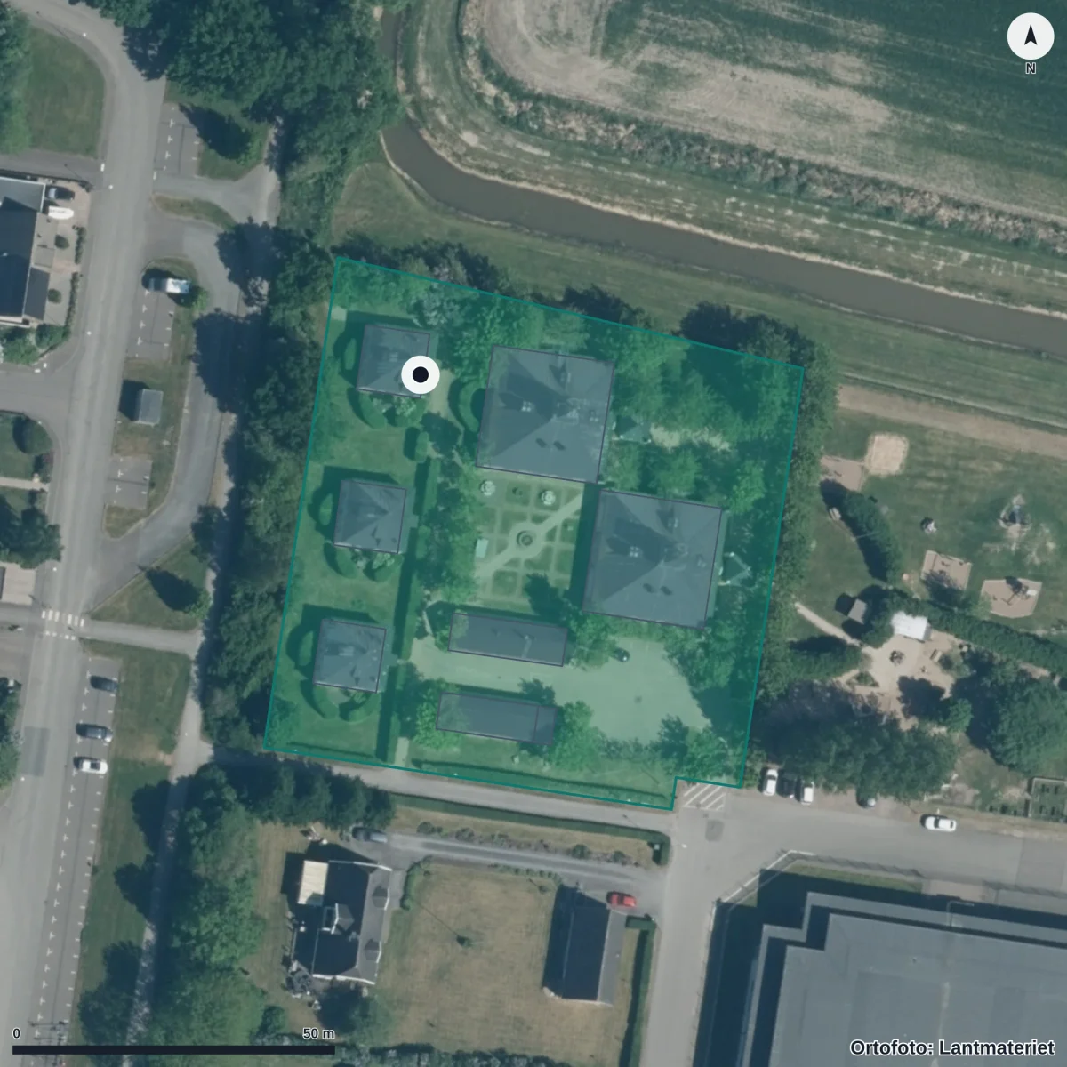 Aerial view of Vikens Montessori, orthophoto from Lantmäteriet