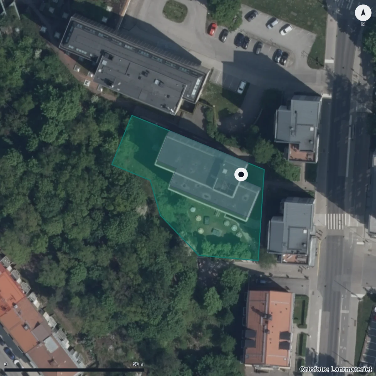 Flygbild över KLARA Teoretiska Gymnasium Stockholm Östra, ortofoto från Lantmäteriet