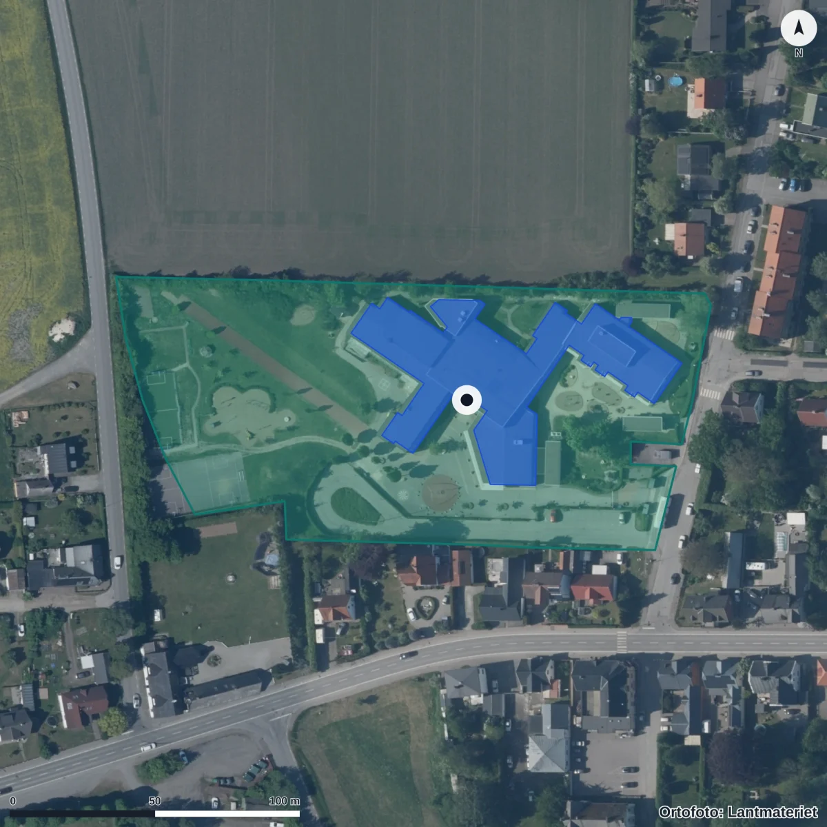 Flygbild över Klagstorps skola, ortofoto från Lantmäteriet