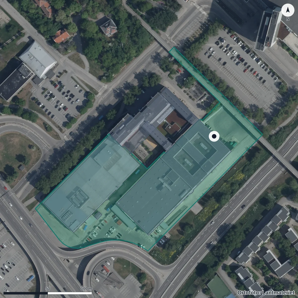 Flygbild över Teknik och Servicegymnasiet, ortofoto från Lantmäteriet