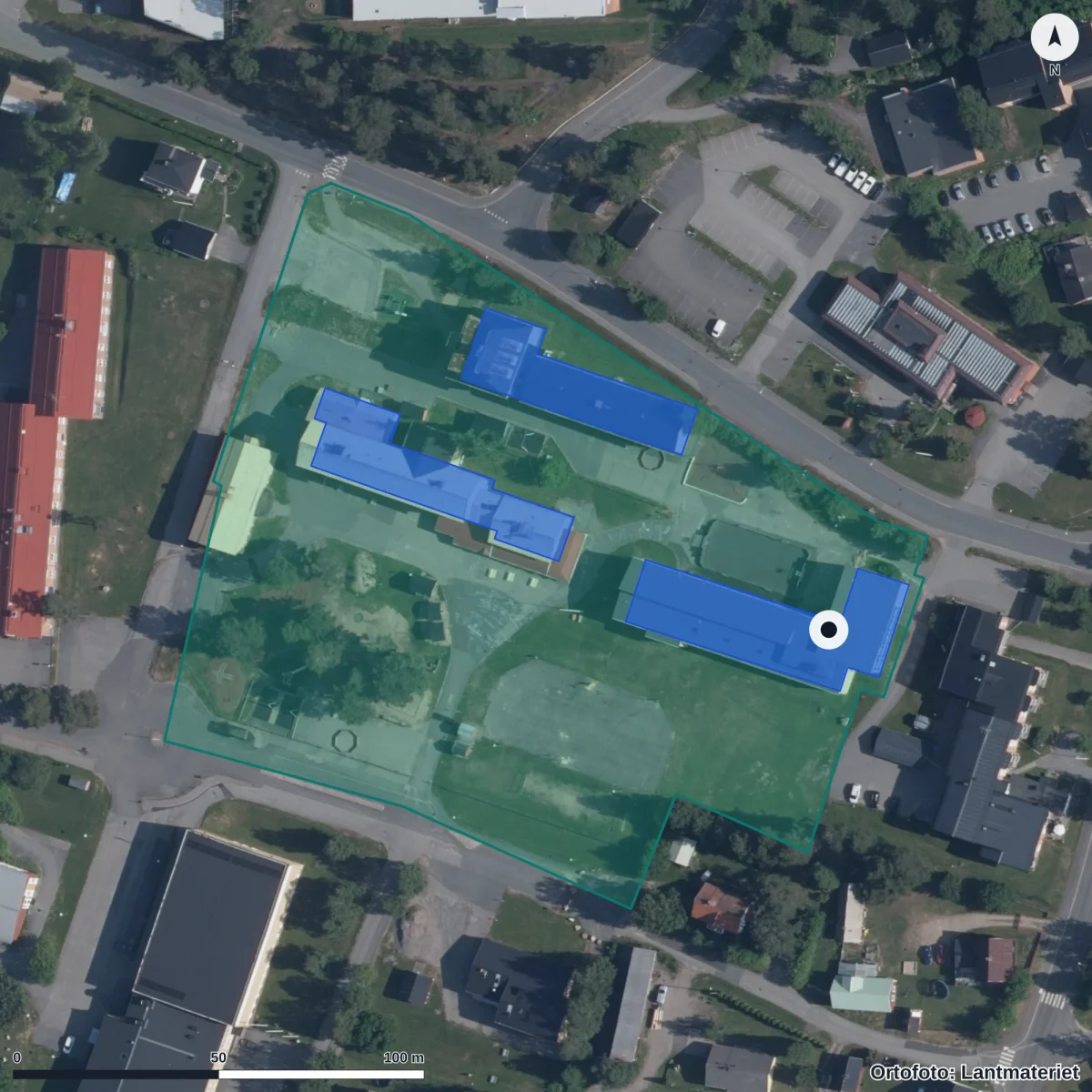 Aerial view of Svarträvens skola, orthophoto from Lantmäteriet