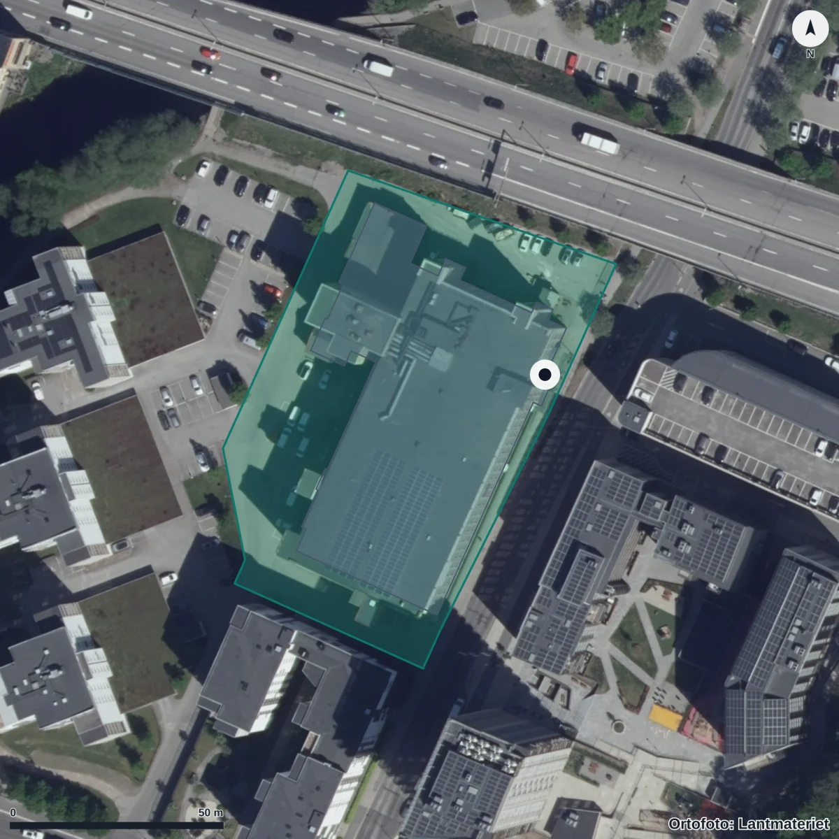 Flygbild över Drottning Blankas Gymnasieskola Borås, ortofoto från Lantmäteriet