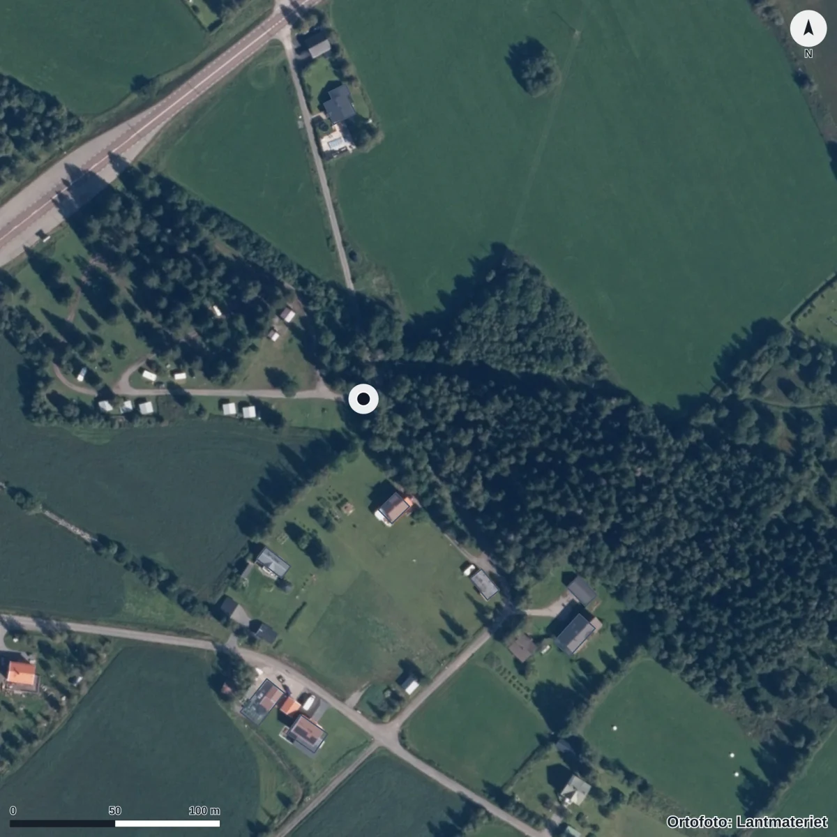 Flygbild över Ångsta skola, ortofoto från Lantmäteriet