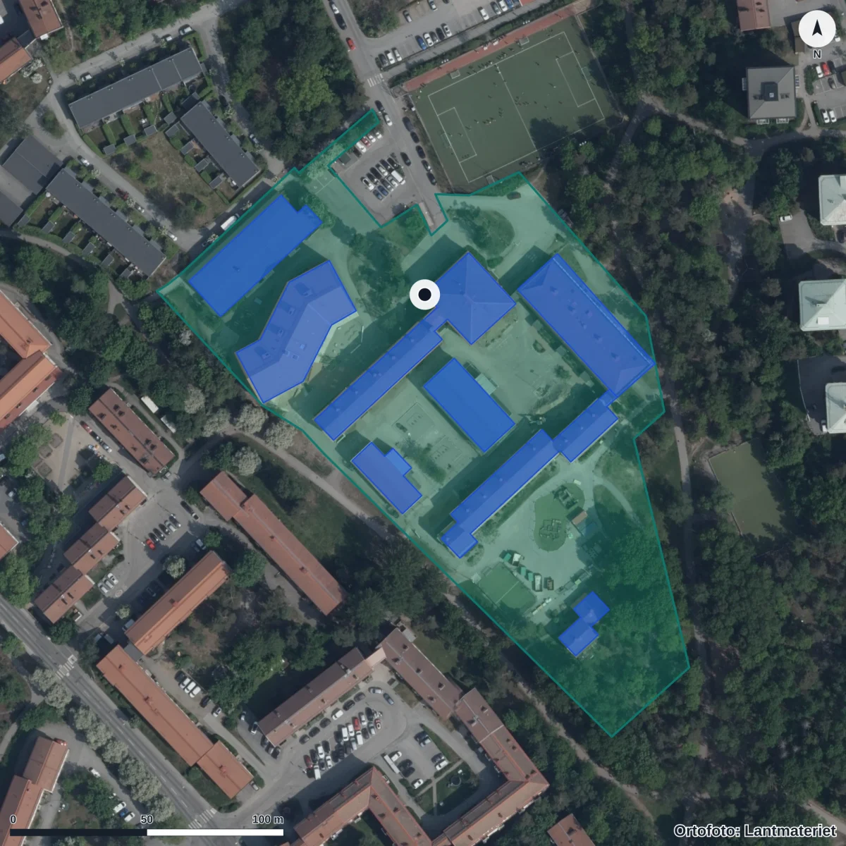 Aerial view of Bäckahagens skola, orthophoto from Lantmäteriet
