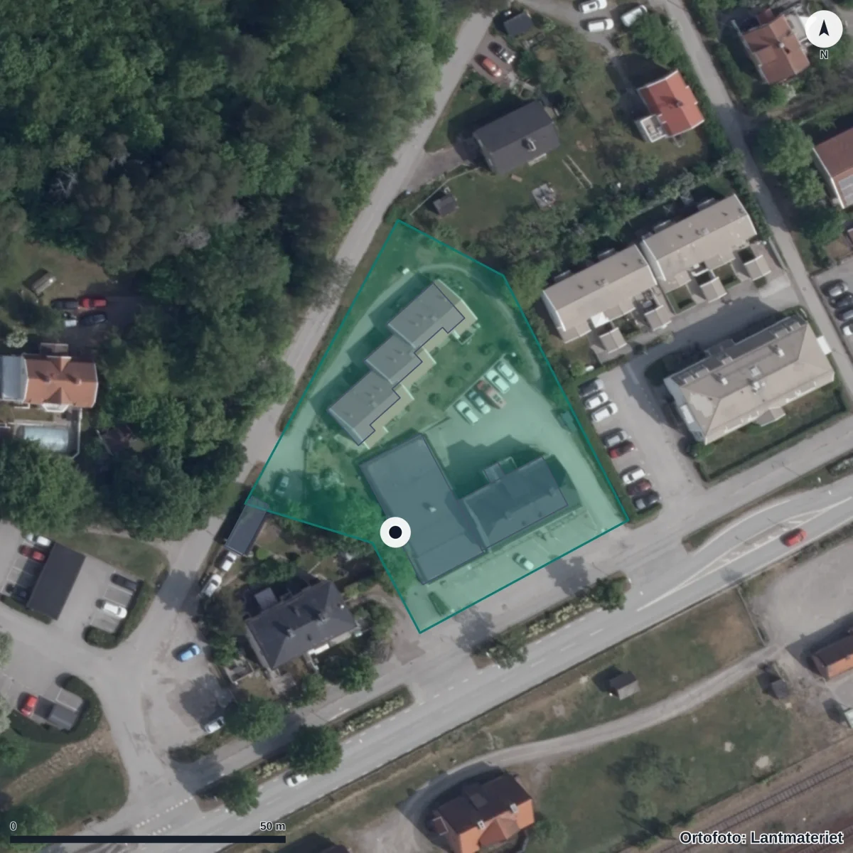 Flygbild över Trosa gymnasium, ortofoto från Lantmäteriet